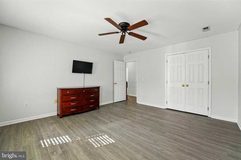 11209 SPRING MEADOW BLVD, FREDERICKSBURG, Virginia 22407, 4 Bedrooms Bedrooms, ,3 BathroomsBathrooms,Residential,11209 SPRING MEADOW BLVD,VASP2032680 MLS # VASP2032680