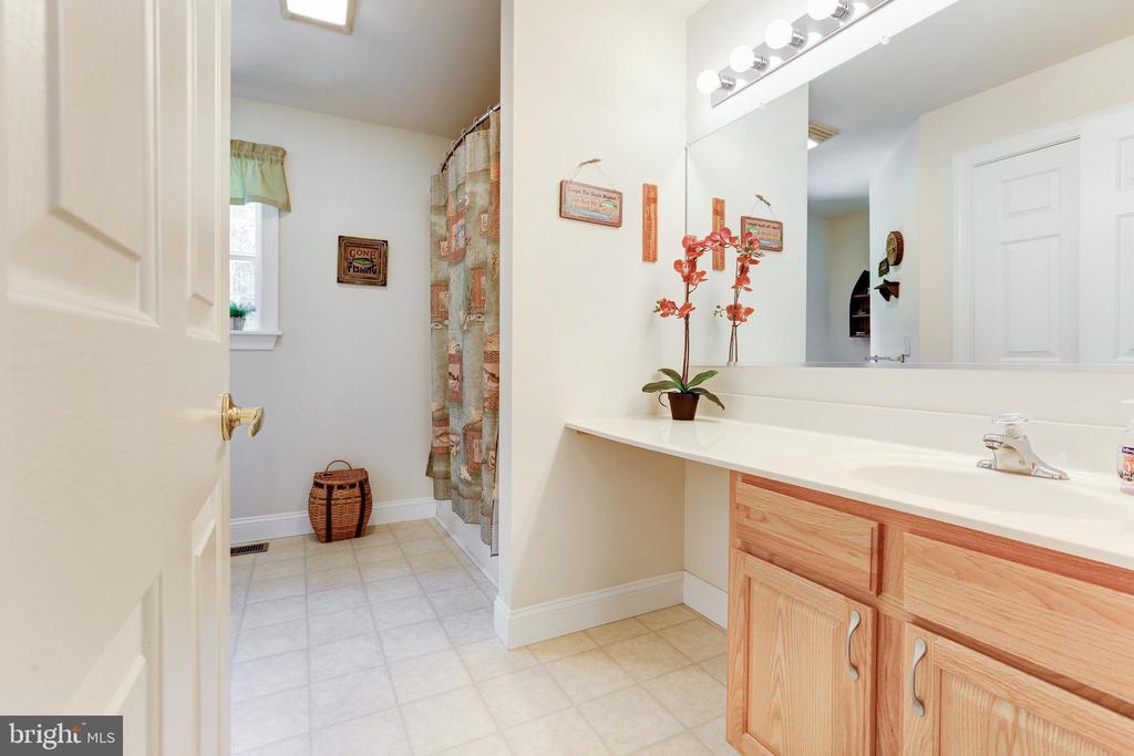 311 PALOMINO DR, LOUISA, Virginia 23093, 3 Bedrooms Bedrooms, ,2 BathroomsBathrooms,Residential,311 PALOMINO DR,VALA2007756 MLS # VALA2007756