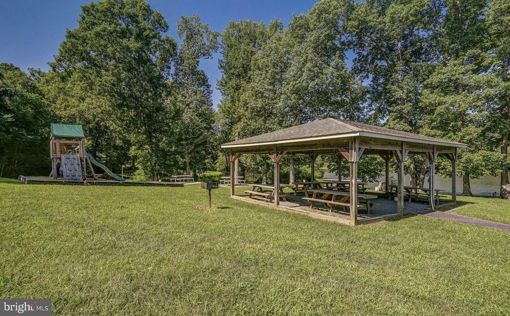 311 PALOMINO DR, LOUISA, Virginia 23093, 3 Bedrooms Bedrooms, ,2 BathroomsBathrooms,Residential,311 PALOMINO DR,VALA2007756 MLS # VALA2007756
