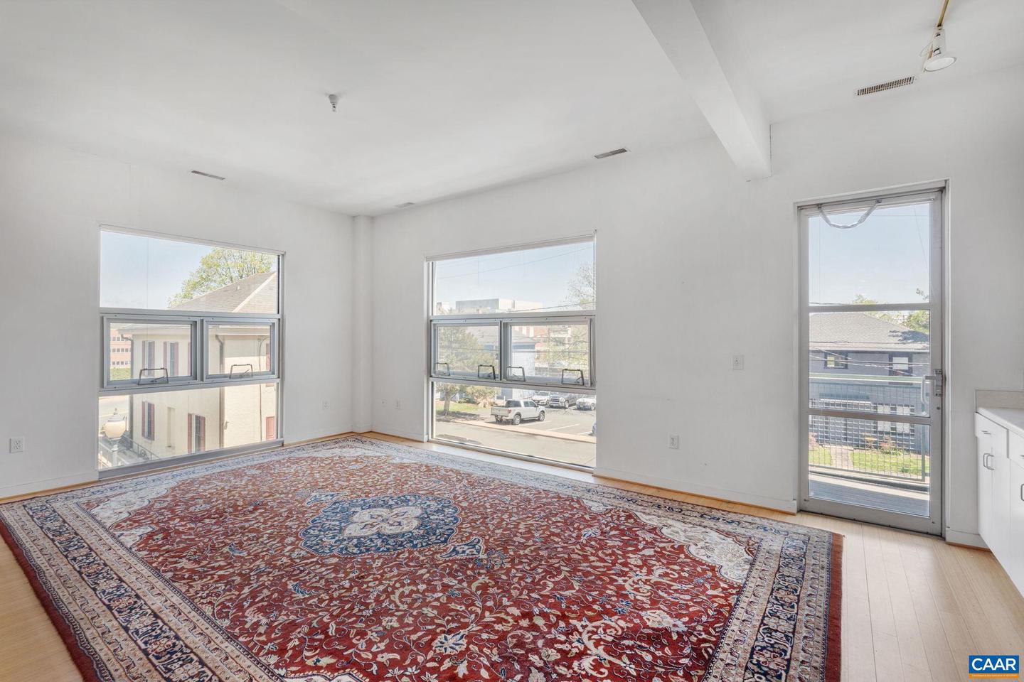 820 EAST HIGH ST #8, CHARLOTTESVILLE, Virginia 22902, 1 Bedroom Bedrooms, ,1 BathroomBathrooms,Residential,For sale,820 EAST HIGH ST #8,663439 MLS # 663439