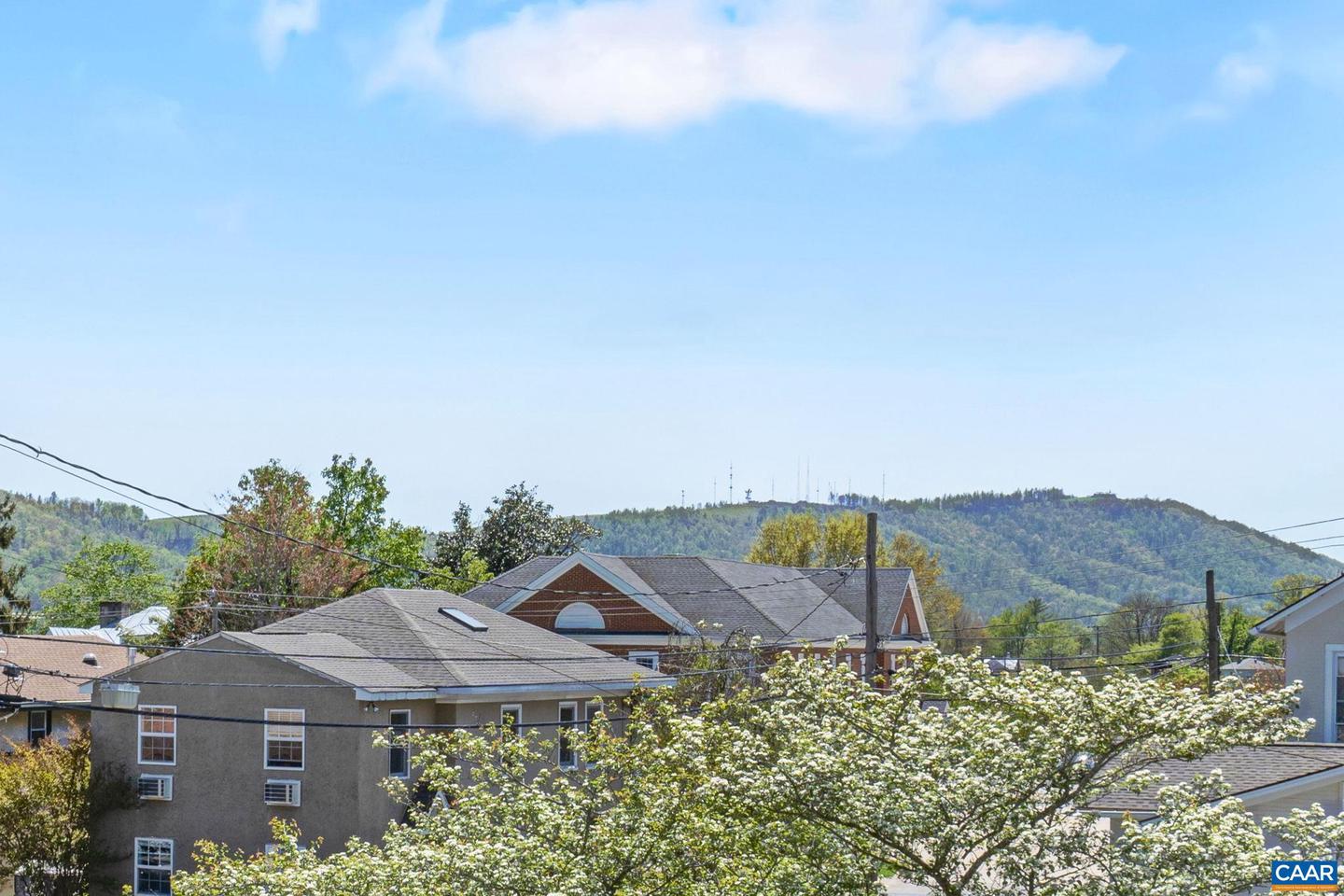820 EAST HIGH ST #8, CHARLOTTESVILLE, Virginia 22902, 1 Bedroom Bedrooms, ,1 BathroomBathrooms,Residential,For sale,820 EAST HIGH ST #8,663439 MLS # 663439