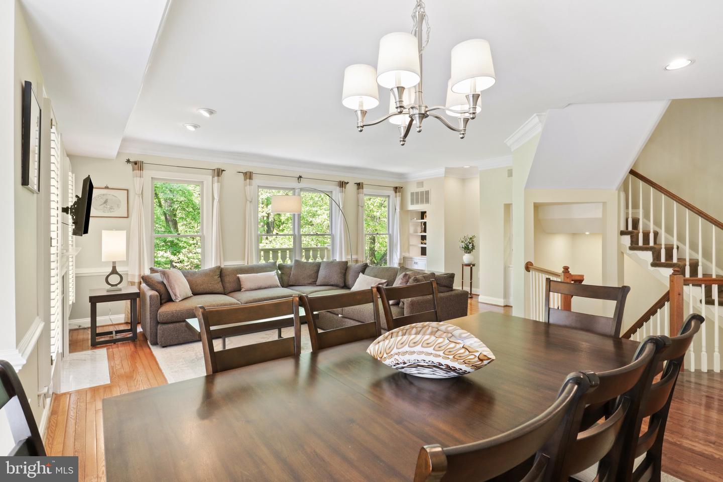 2331 N VAN BUREN CT, ARLINGTON, Virginia 22205, 3 Bedrooms Bedrooms, ,3 BathroomsBathrooms,Residential,For sale,2331 N VAN BUREN CT,VAAR2056282 MLS # VAAR2056282