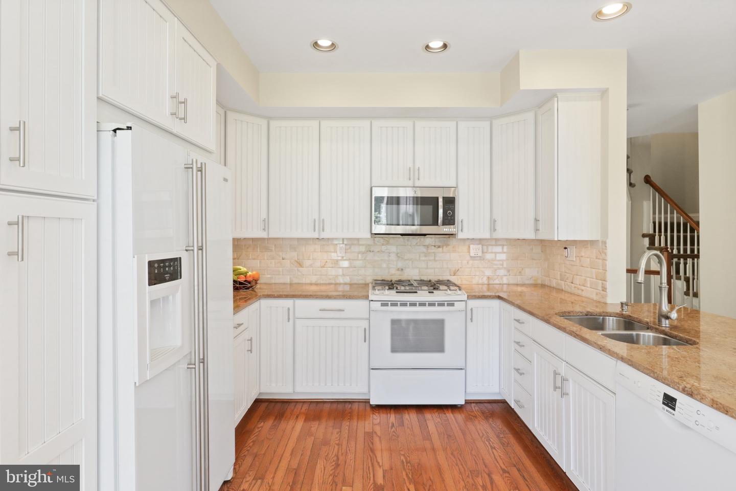 2331 N VAN BUREN CT, ARLINGTON, Virginia 22205, 3 Bedrooms Bedrooms, ,3 BathroomsBathrooms,Residential,For sale,2331 N VAN BUREN CT,VAAR2056282 MLS # VAAR2056282