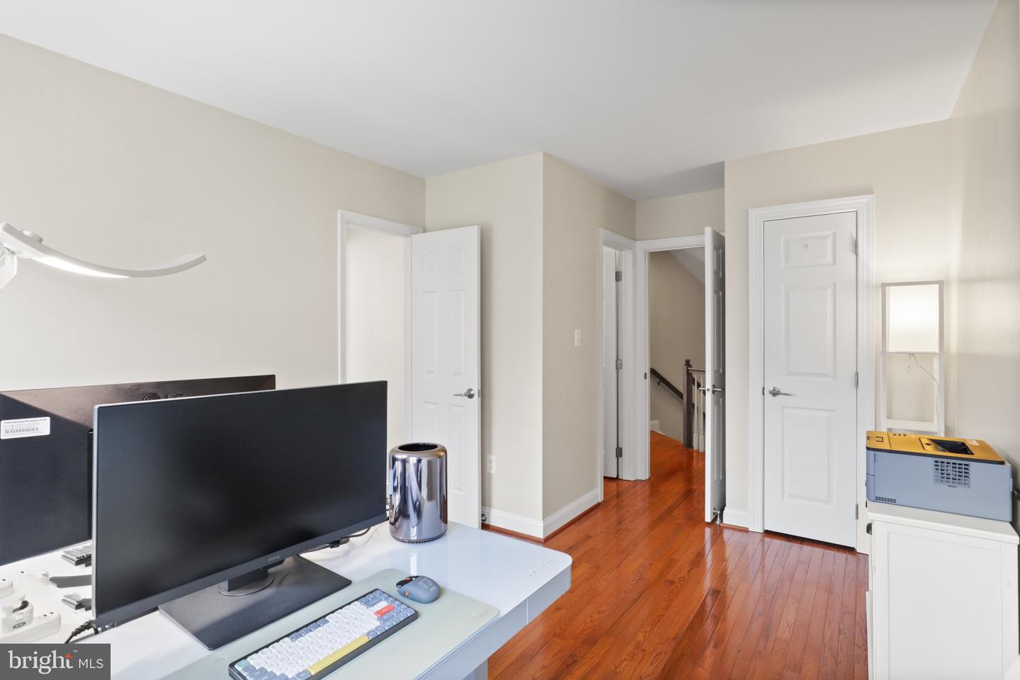 2331 N VAN BUREN CT, ARLINGTON, Virginia 22205, 3 Bedrooms Bedrooms, ,3 BathroomsBathrooms,Residential,For sale,2331 N VAN BUREN CT,VAAR2056282 MLS # VAAR2056282
