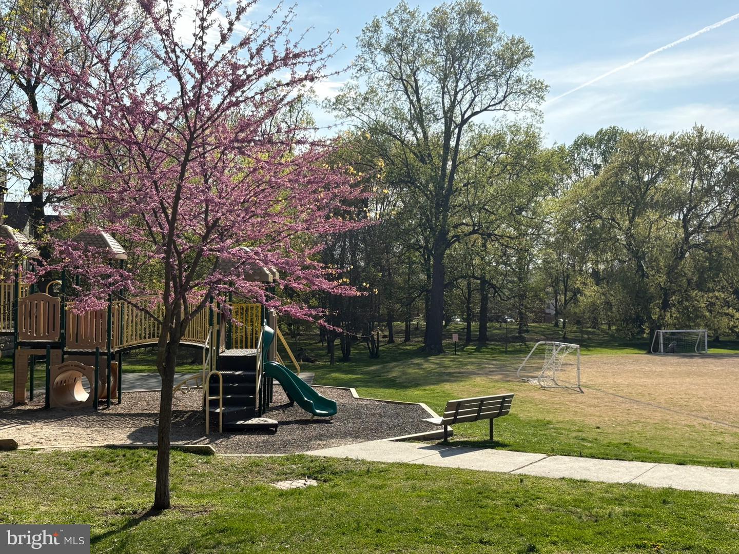 2331 N VAN BUREN CT, ARLINGTON, Virginia 22205, 3 Bedrooms Bedrooms, ,3 BathroomsBathrooms,Residential,For sale,2331 N VAN BUREN CT,VAAR2056282 MLS # VAAR2056282