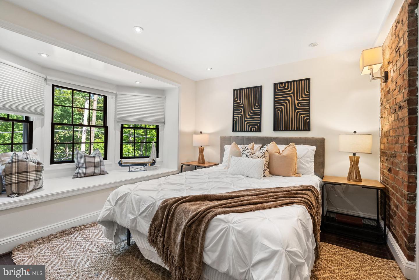 1533 44TH ST NW, WASHINGTON, District Of Columbia 20007, 4 Bedrooms Bedrooms, ,3 BathroomsBathrooms,Residential,For sale,1533 44TH ST NW,DCDC2196494 MLS # DCDC2196494