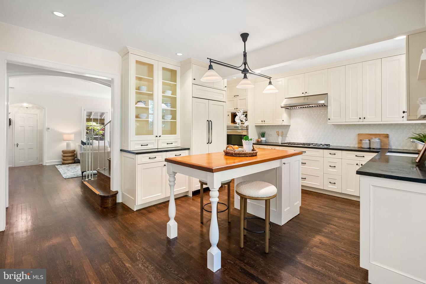 1533 44TH ST NW, WASHINGTON, District Of Columbia 20007, 4 Bedrooms Bedrooms, ,3 BathroomsBathrooms,Residential,For sale,1533 44TH ST NW,DCDC2196494 MLS # DCDC2196494