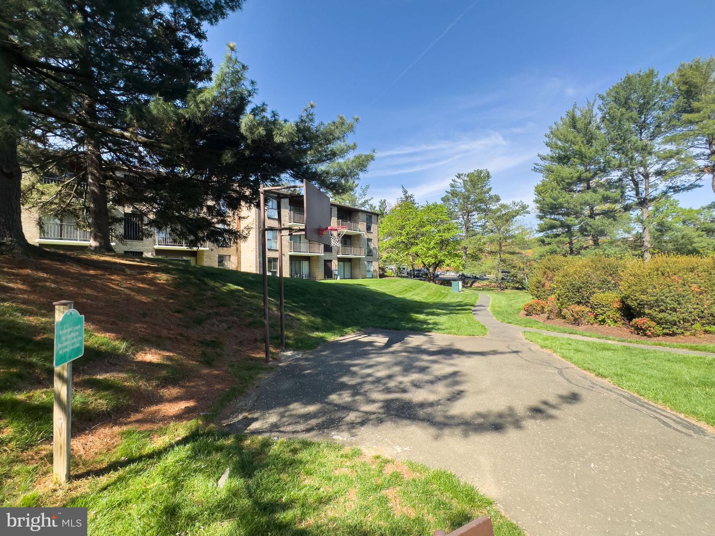 2042 ROYAL FERN CT #12C, RESTON, Virginia 20191, 3 Bedrooms Bedrooms, ,2 BathroomsBathrooms,Residential,For sale,2042 ROYAL FERN CT #12C,VAFX2235728 MLS # VAFX2235728