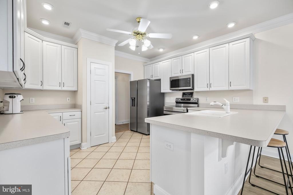 10325 WATFORD LN, FREDERICKSBURG, Virginia 22408, 3 Bedrooms Bedrooms, ,2 BathroomsBathrooms,Residential,10325 WATFORD LN,VASP2032730 MLS # VASP2032730