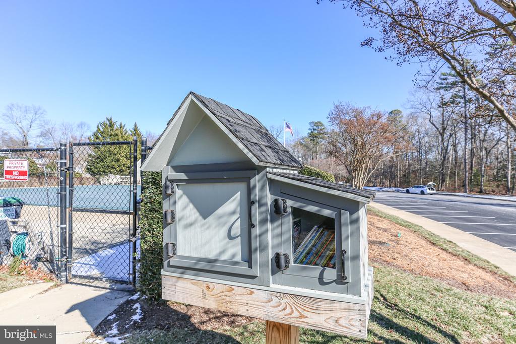 10325 WATFORD LN, FREDERICKSBURG, Virginia 22408, 3 Bedrooms Bedrooms, ,2 BathroomsBathrooms,Residential,10325 WATFORD LN,VASP2032730 MLS # VASP2032730