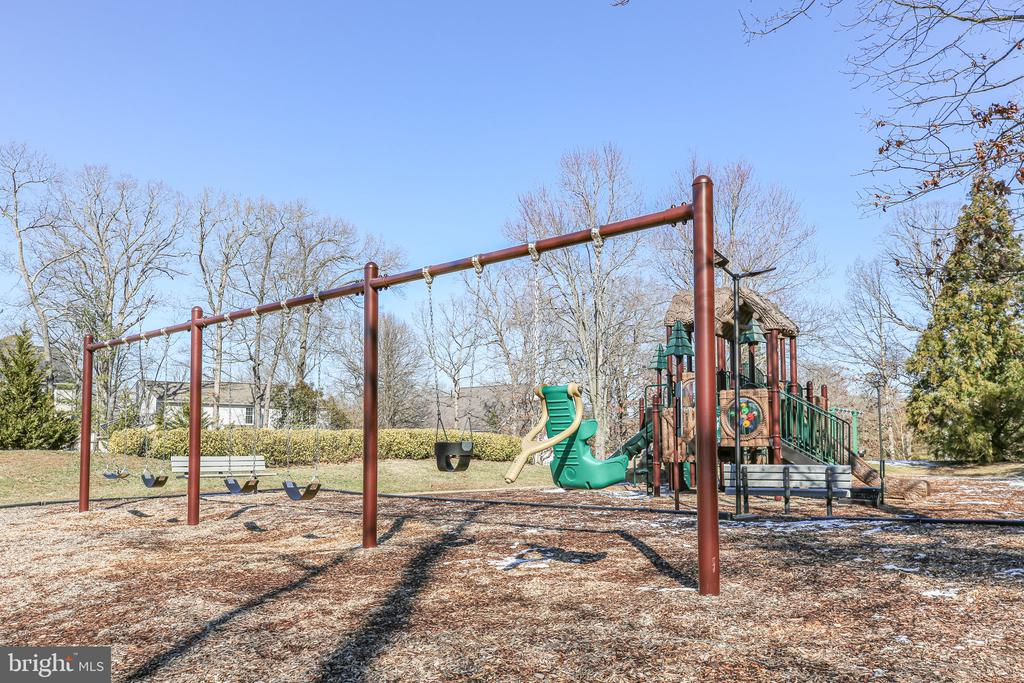 10325 WATFORD LN, FREDERICKSBURG, Virginia 22408, 3 Bedrooms Bedrooms, ,2 BathroomsBathrooms,Residential,10325 WATFORD LN,VASP2032730 MLS # VASP2032730