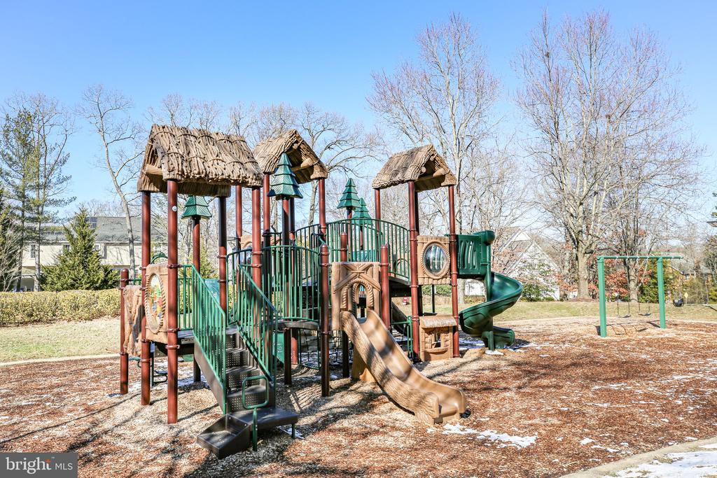 10325 WATFORD LN, FREDERICKSBURG, Virginia 22408, 3 Bedrooms Bedrooms, ,2 BathroomsBathrooms,Residential,10325 WATFORD LN,VASP2032730 MLS # VASP2032730