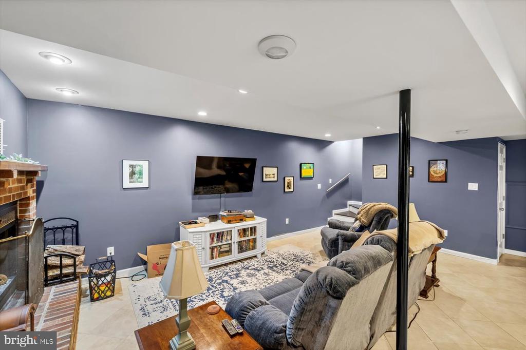 10712 BRADFORD ST, SPOTSYLVANIA, Virginia 22553, 5 Bedrooms Bedrooms, ,3 BathroomsBathrooms,Residential,10712 BRADFORD ST,VASP2032732 MLS # VASP2032732