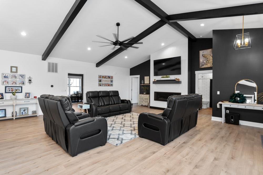 Address not available!, 5 Bedrooms Bedrooms, ,4 BathroomsBathrooms,Residential,3606 WINSINGER DR,658189 MLS # 658189