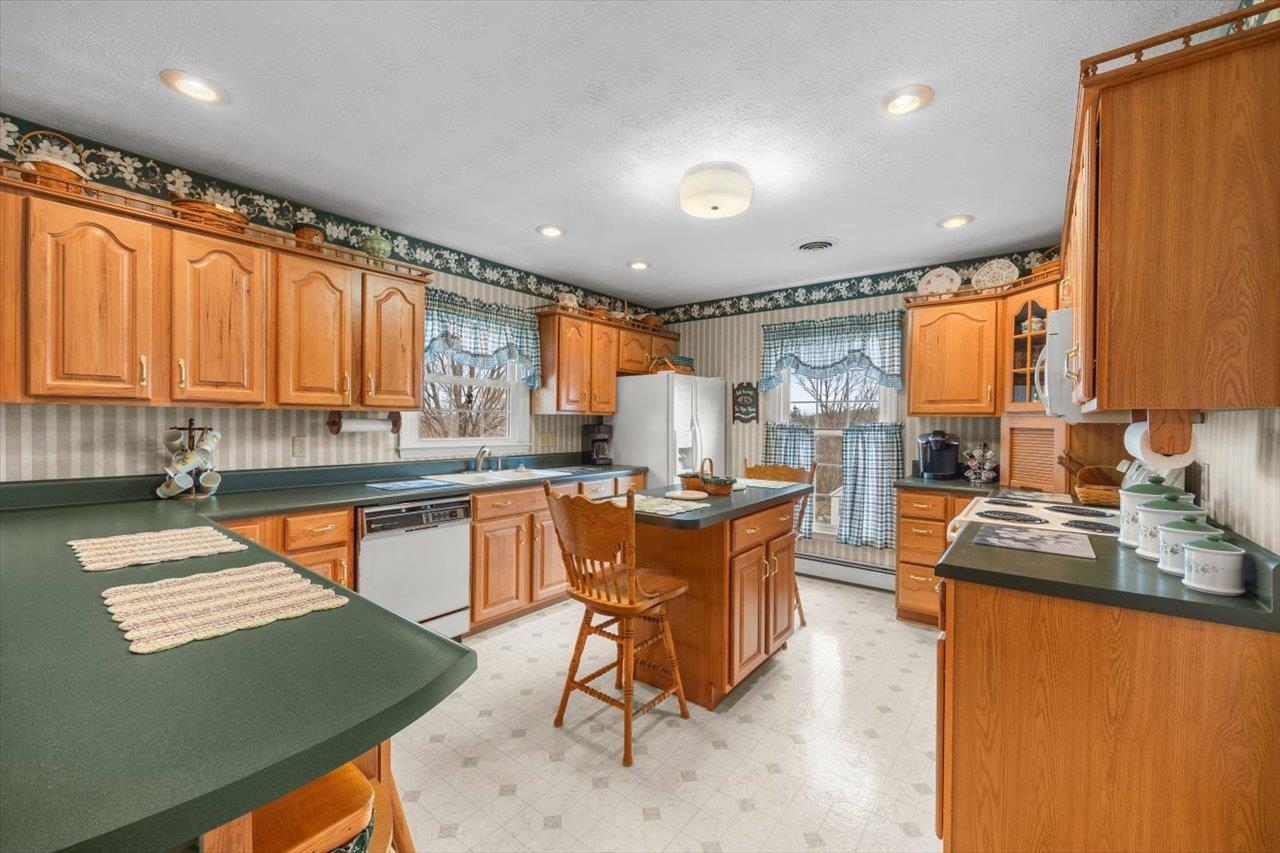 824 LAMMERMOOR DR, STAUNTON, Virginia 24401, 3 Bedrooms Bedrooms, ,2 BathroomsBathrooms,Residential,824 LAMMERMOOR DR,662534 MLS # 662534