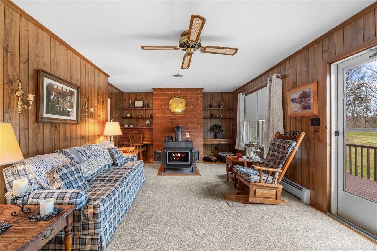 824 LAMMERMOOR DR, STAUNTON, Virginia 24401, 3 Bedrooms Bedrooms, ,2 BathroomsBathrooms,Residential,824 LAMMERMOOR DR,662534 MLS # 662534
