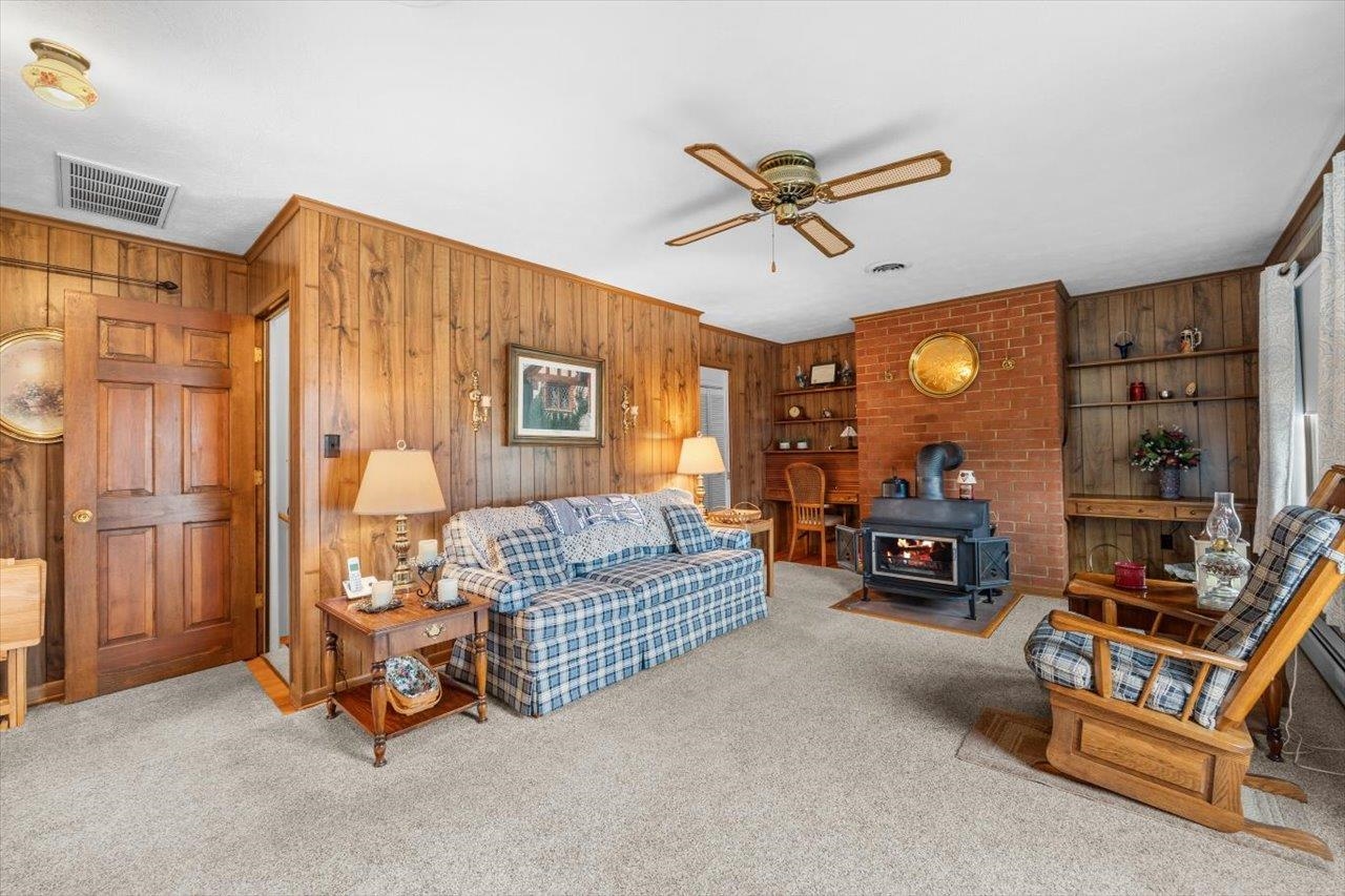 824 LAMMERMOOR DR, STAUNTON, Virginia 24401, 3 Bedrooms Bedrooms, ,2 BathroomsBathrooms,Residential,824 LAMMERMOOR DR,662534 MLS # 662534