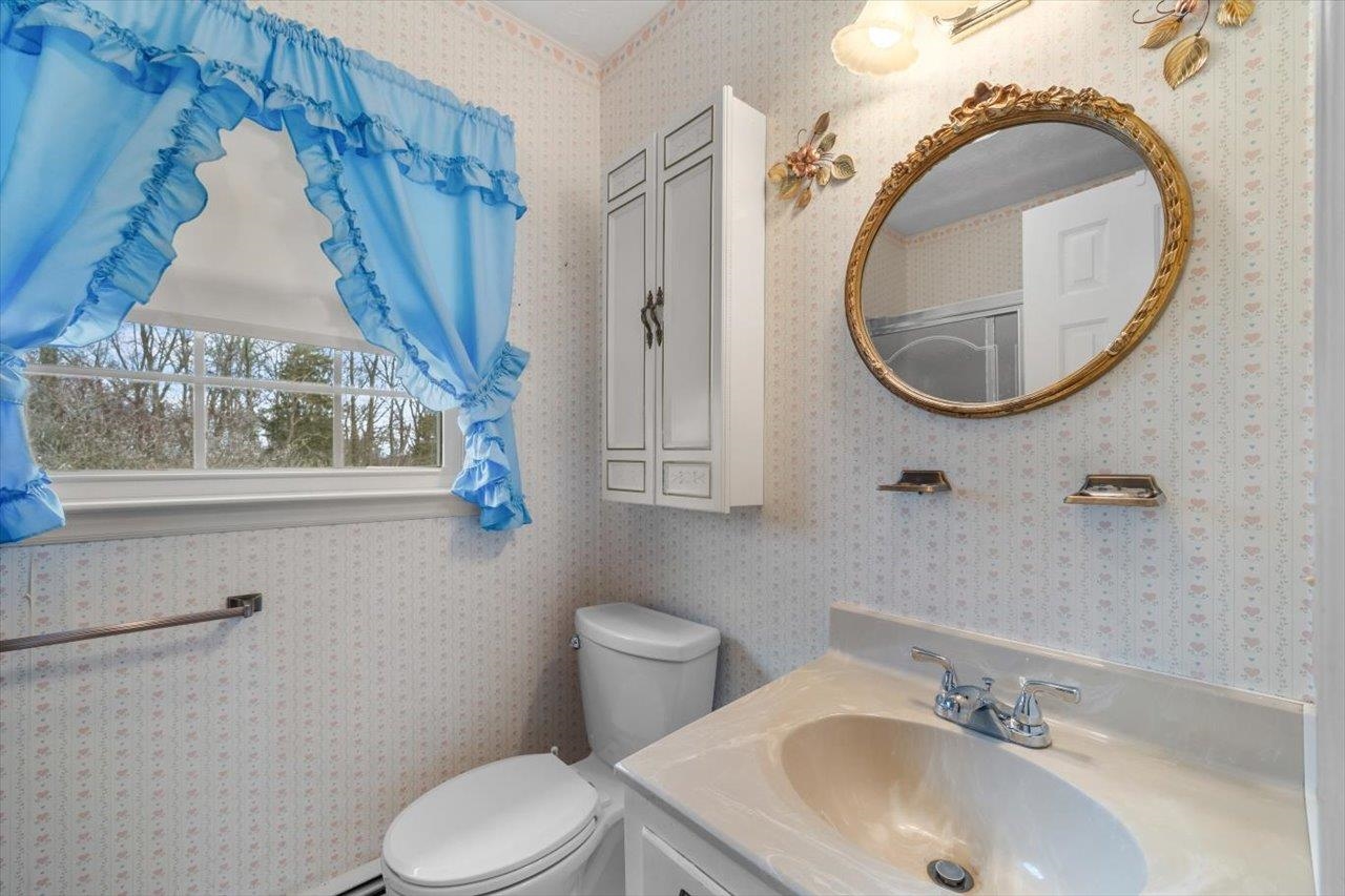 824 LAMMERMOOR DR, STAUNTON, Virginia 24401, 3 Bedrooms Bedrooms, ,2 BathroomsBathrooms,Residential,824 LAMMERMOOR DR,662534 MLS # 662534