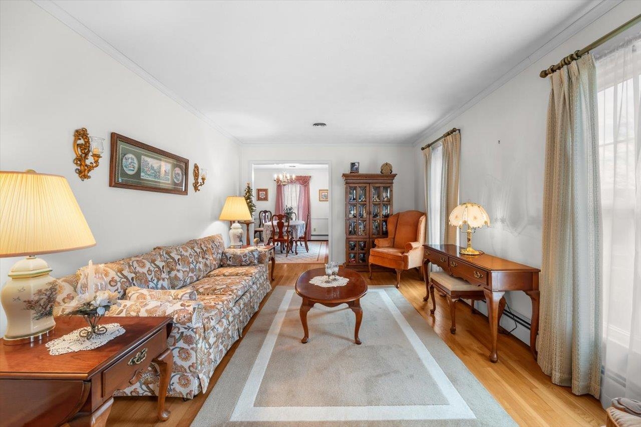 824 LAMMERMOOR DR, STAUNTON, Virginia 24401, 3 Bedrooms Bedrooms, ,2 BathroomsBathrooms,Residential,824 LAMMERMOOR DR,662534 MLS # 662534