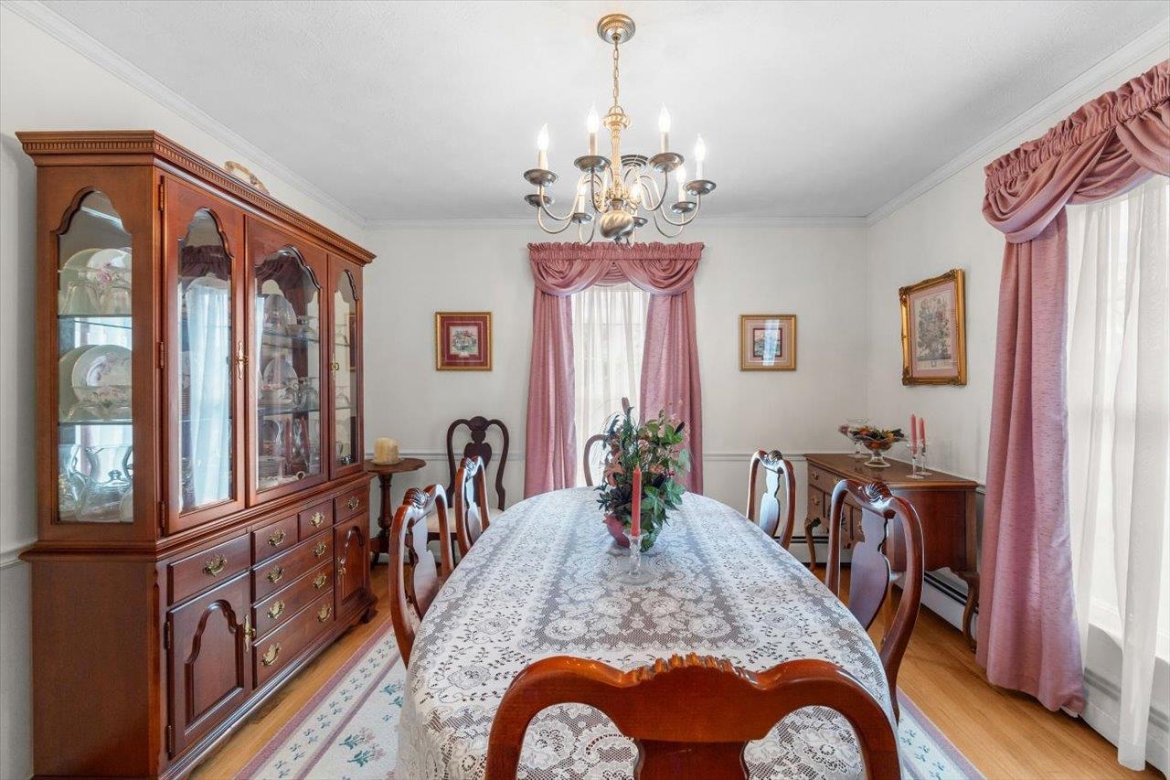 824 LAMMERMOOR DR, STAUNTON, Virginia 24401, 3 Bedrooms Bedrooms, ,2 BathroomsBathrooms,Residential,824 LAMMERMOOR DR,662534 MLS # 662534