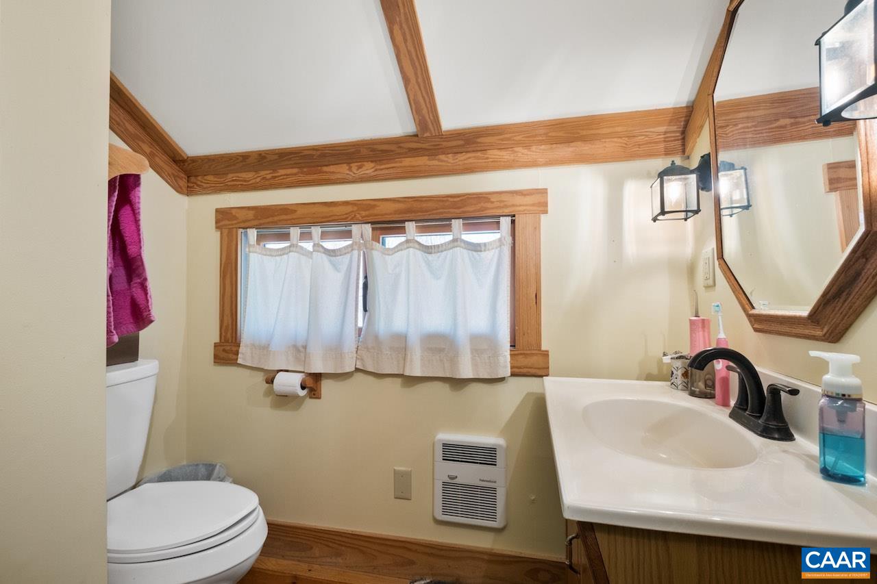 329 BEAR RIDGE TRL, SHIPMAN, Virginia 22971, 4 Bedrooms Bedrooms, ,4 BathroomsBathrooms,Residential,329 BEAR RIDGE TRL,663680 MLS # 663680