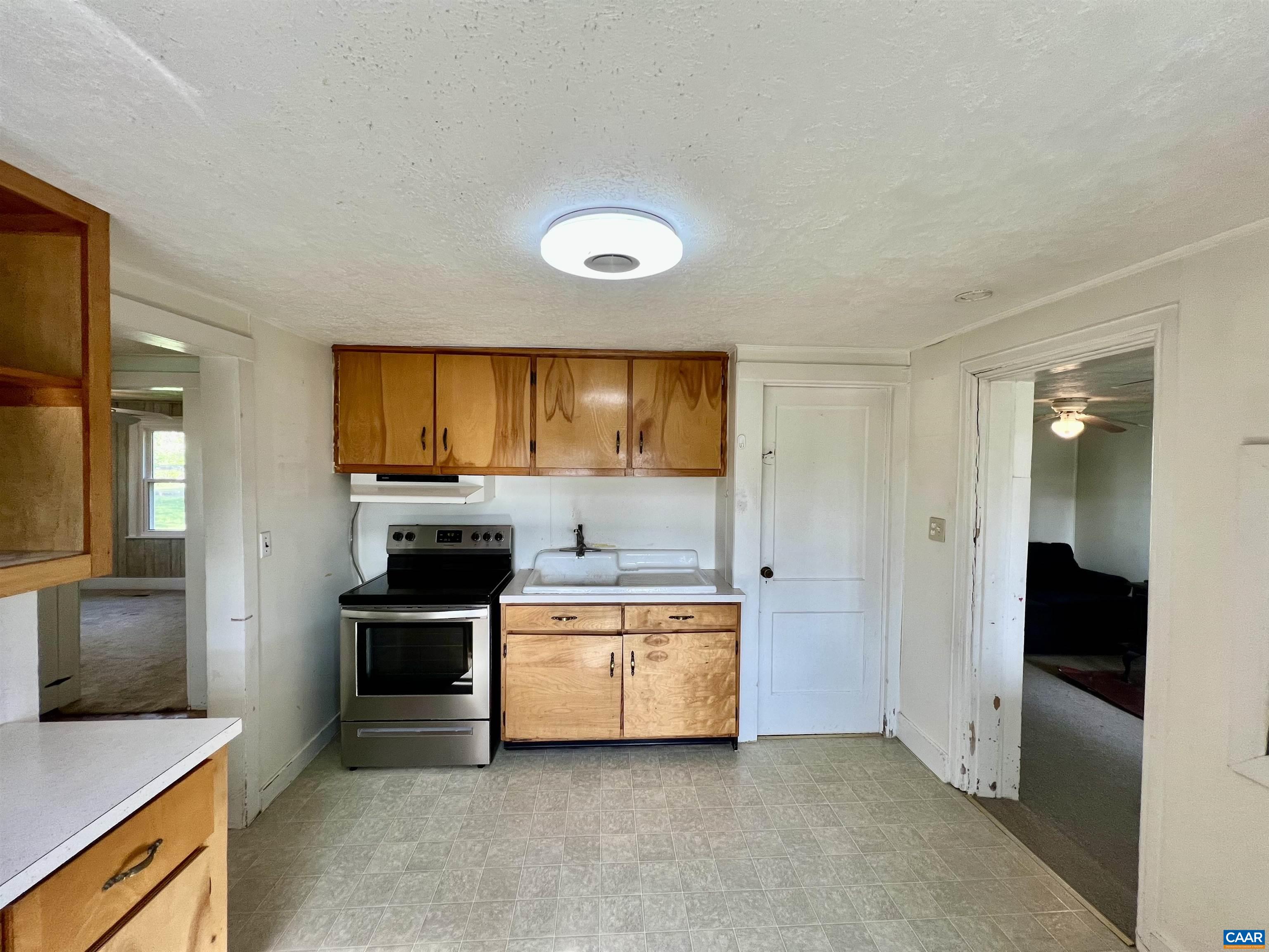 292 SUMMIT CHURCH RD, BRIDGEWATER, Virginia 22812, 3 Bedrooms Bedrooms, ,1 BathroomBathrooms,Residential,292 SUMMIT CHURCH RD,663697 MLS # 663697