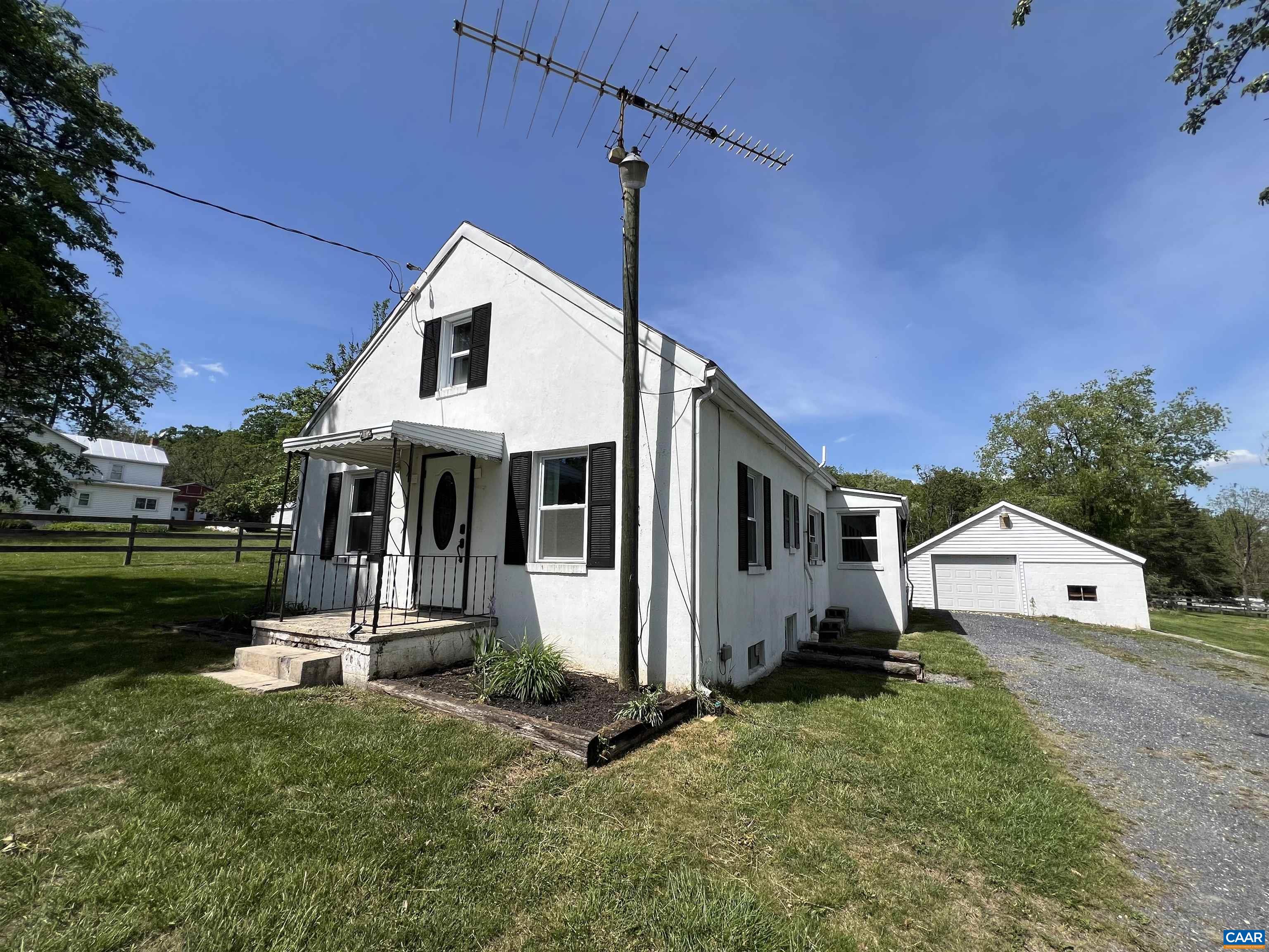 292 SUMMIT CHURCH RD, BRIDGEWATER, Virginia 22812, 3 Bedrooms Bedrooms, ,1 BathroomBathrooms,Residential,292 SUMMIT CHURCH RD,663697 MLS # 663697