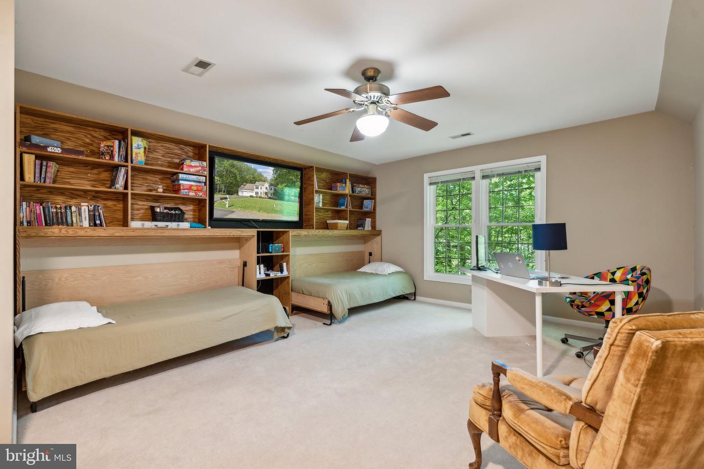 13109 CRESTBROOK DR, MANASSAS, Virginia 20112, 7 Bedrooms Bedrooms, ,4 BathroomsBathrooms,Residential,For sale,13109 CRESTBROOK DR,VAPW2092688 MLS # VAPW2092688