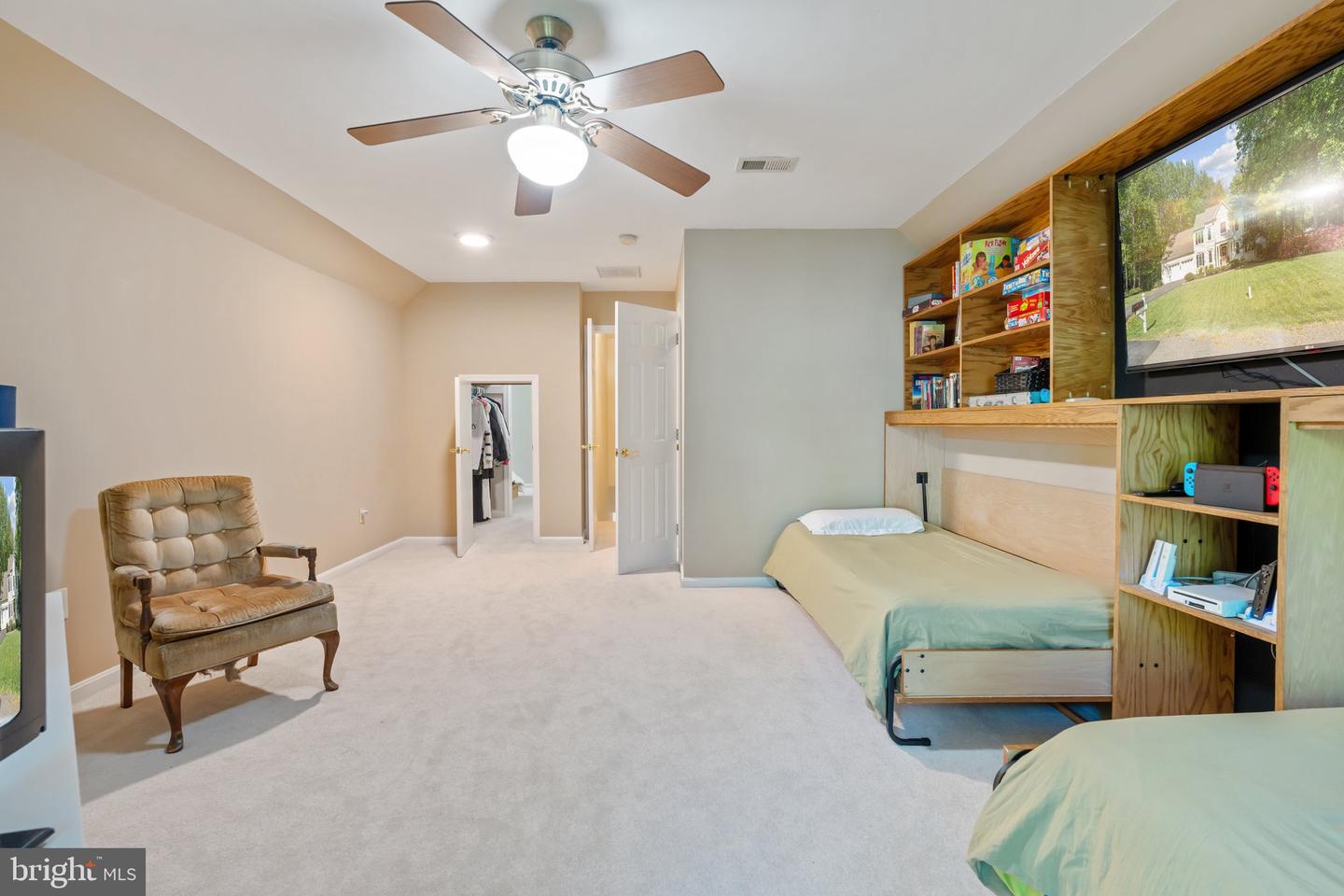 13109 CRESTBROOK DR, MANASSAS, Virginia 20112, 7 Bedrooms Bedrooms, ,4 BathroomsBathrooms,Residential,For sale,13109 CRESTBROOK DR,VAPW2092688 MLS # VAPW2092688