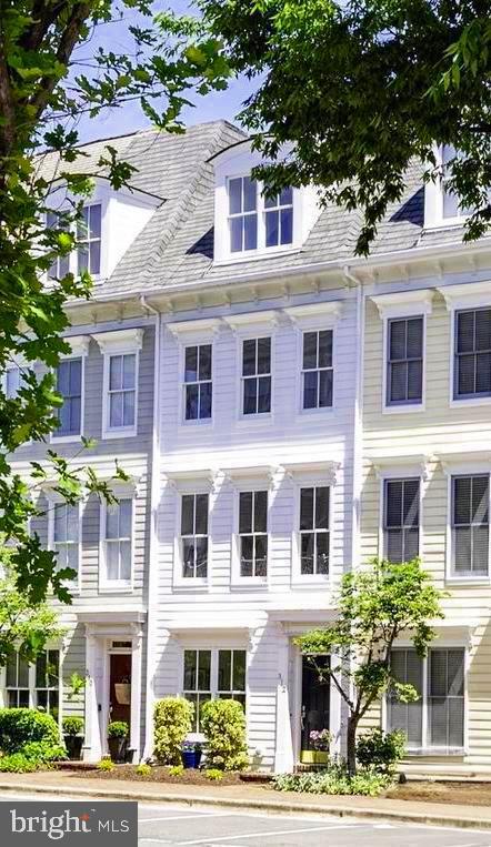 312 S PAYNE ST, ALEXANDRIA, Virginia 22314, 3 Bedrooms Bedrooms, ,3 BathroomsBathrooms,Residential,For sale,312 S PAYNE ST,VAAX2044576 MLS # VAAX2044576