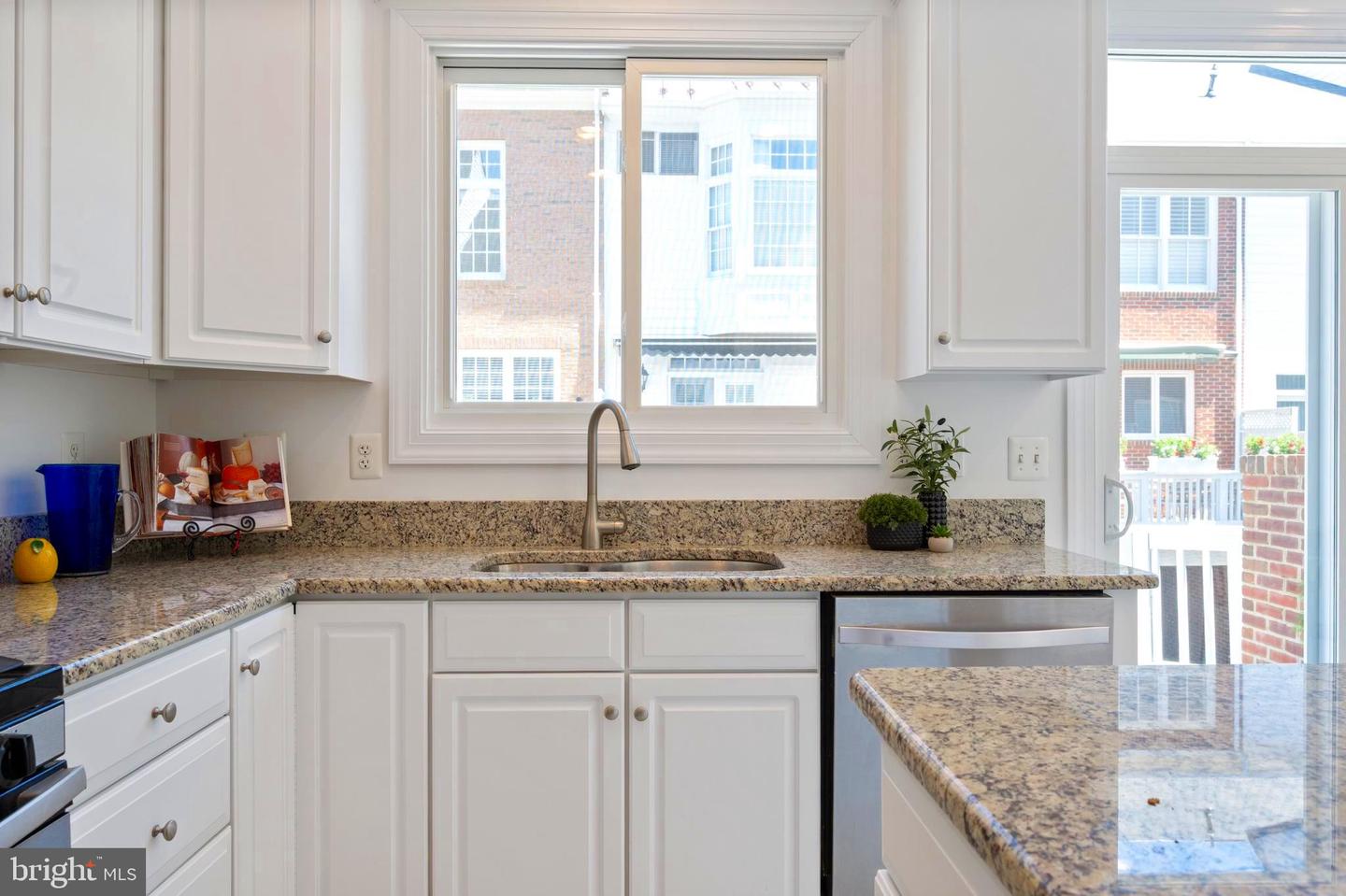 312 S PAYNE ST, ALEXANDRIA, Virginia 22314, 3 Bedrooms Bedrooms, ,3 BathroomsBathrooms,Residential,For sale,312 S PAYNE ST,VAAX2044576 MLS # VAAX2044576