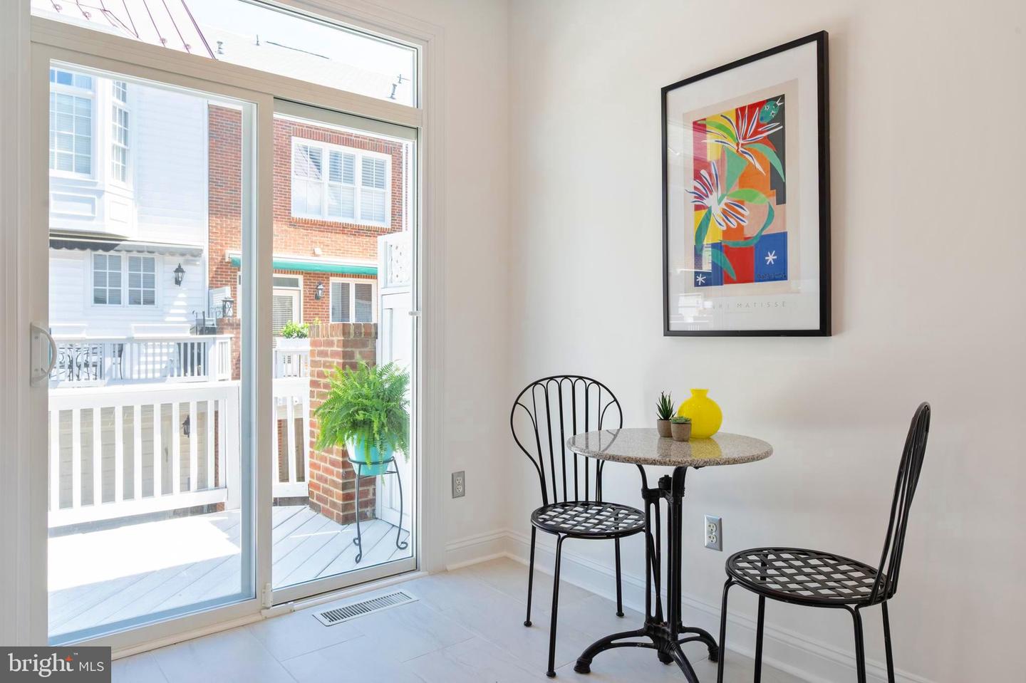 312 S PAYNE ST, ALEXANDRIA, Virginia 22314, 3 Bedrooms Bedrooms, ,3 BathroomsBathrooms,Residential,For sale,312 S PAYNE ST,VAAX2044576 MLS # VAAX2044576