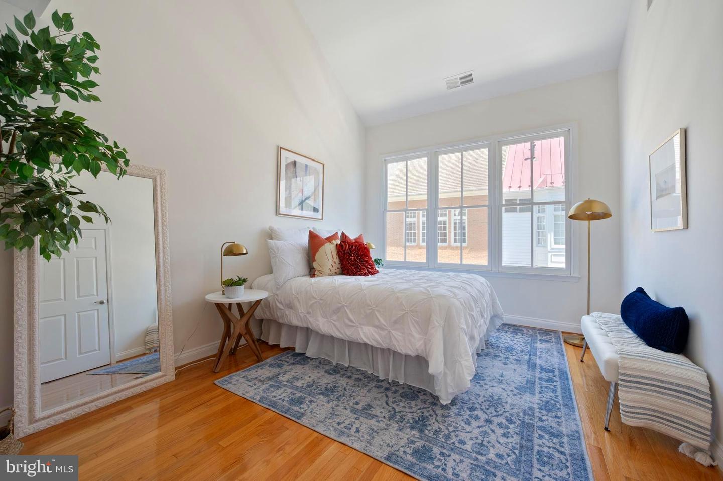 312 S PAYNE ST, ALEXANDRIA, Virginia 22314, 3 Bedrooms Bedrooms, ,3 BathroomsBathrooms,Residential,For sale,312 S PAYNE ST,VAAX2044576 MLS # VAAX2044576
