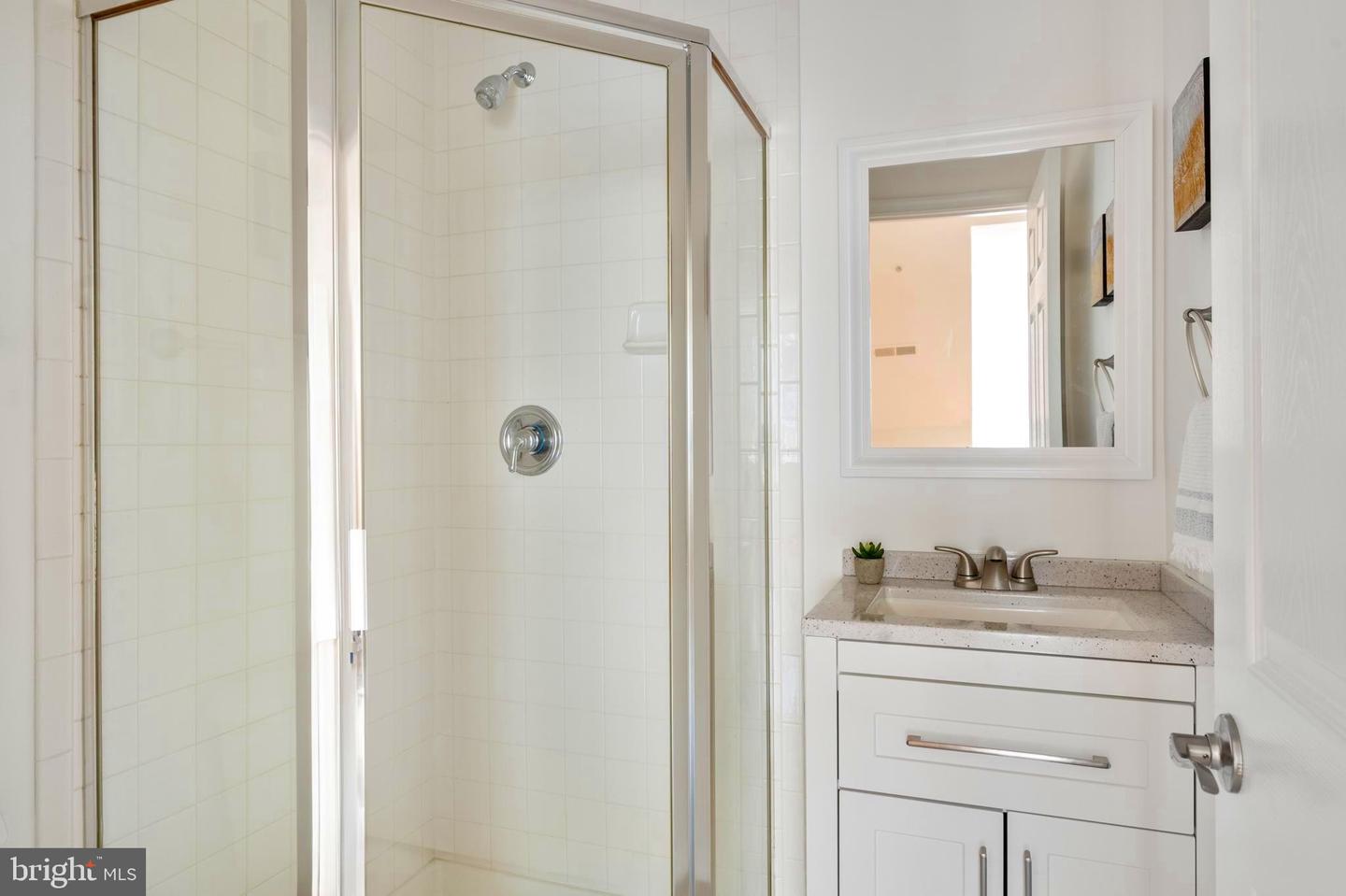 312 S PAYNE ST, ALEXANDRIA, Virginia 22314, 3 Bedrooms Bedrooms, ,3 BathroomsBathrooms,Residential,For sale,312 S PAYNE ST,VAAX2044576 MLS # VAAX2044576