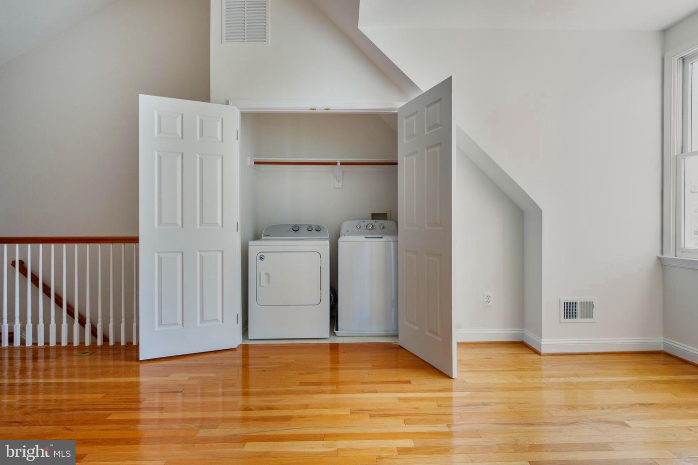 312 S PAYNE ST, ALEXANDRIA, Virginia 22314, 3 Bedrooms Bedrooms, ,3 BathroomsBathrooms,Residential,For sale,312 S PAYNE ST,VAAX2044576 MLS # VAAX2044576