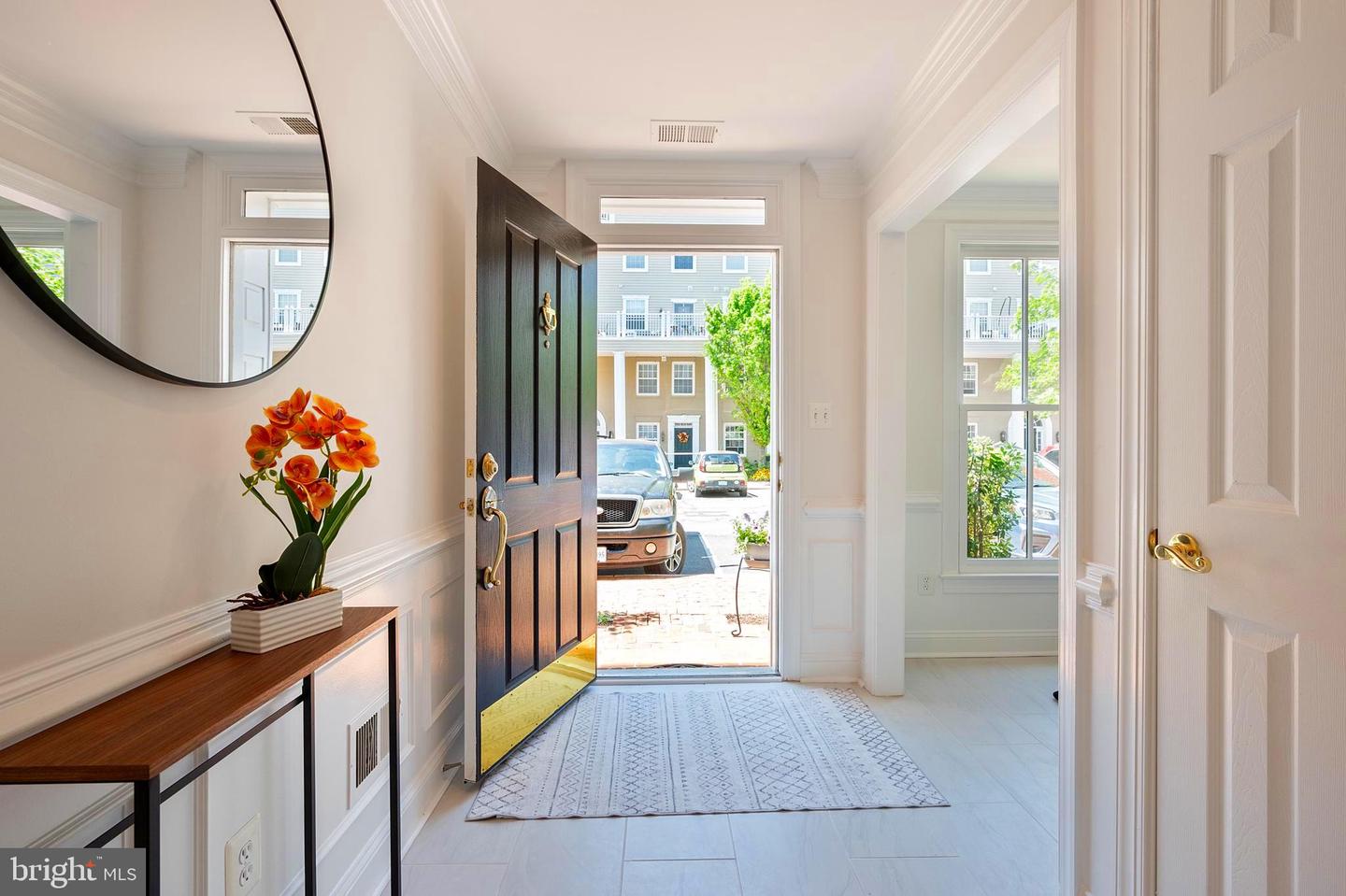 312 S PAYNE ST, ALEXANDRIA, Virginia 22314, 3 Bedrooms Bedrooms, ,3 BathroomsBathrooms,Residential,For sale,312 S PAYNE ST,VAAX2044576 MLS # VAAX2044576