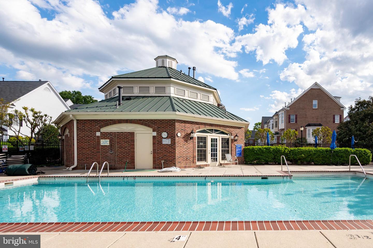 312 S PAYNE ST, ALEXANDRIA, Virginia 22314, 3 Bedrooms Bedrooms, ,3 BathroomsBathrooms,Residential,For sale,312 S PAYNE ST,VAAX2044576 MLS # VAAX2044576