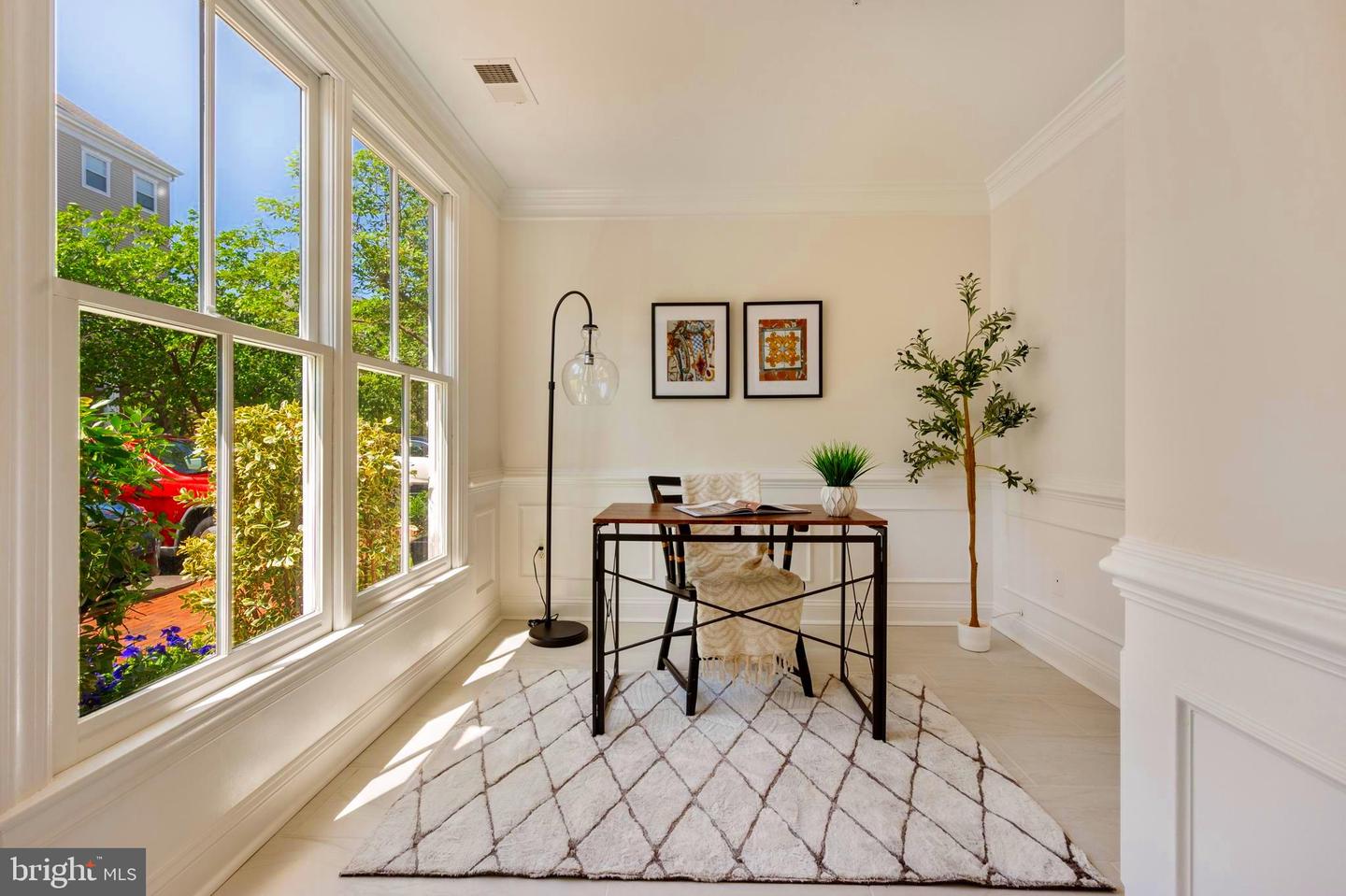 312 S PAYNE ST, ALEXANDRIA, Virginia 22314, 3 Bedrooms Bedrooms, ,3 BathroomsBathrooms,Residential,For sale,312 S PAYNE ST,VAAX2044576 MLS # VAAX2044576