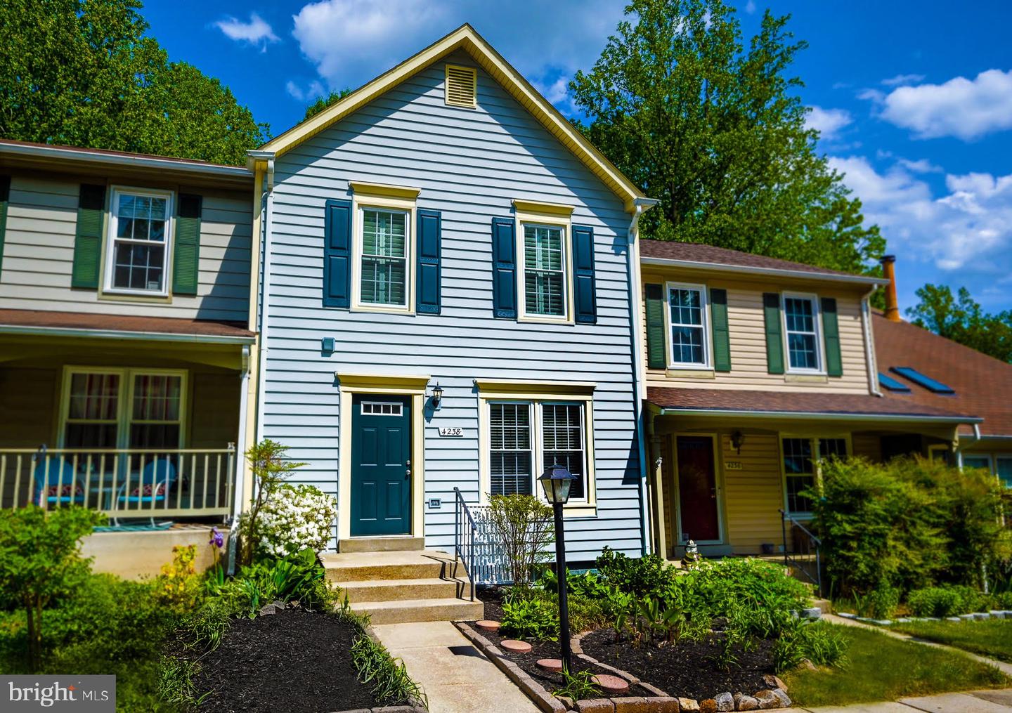 4238 JONATHAN CT, DUMFRIES, Virginia 22025, 3 Bedrooms Bedrooms, ,3 BathroomsBathrooms,Residential,For sale,4238 JONATHAN CT,VAPW2093178 MLS # VAPW2093178