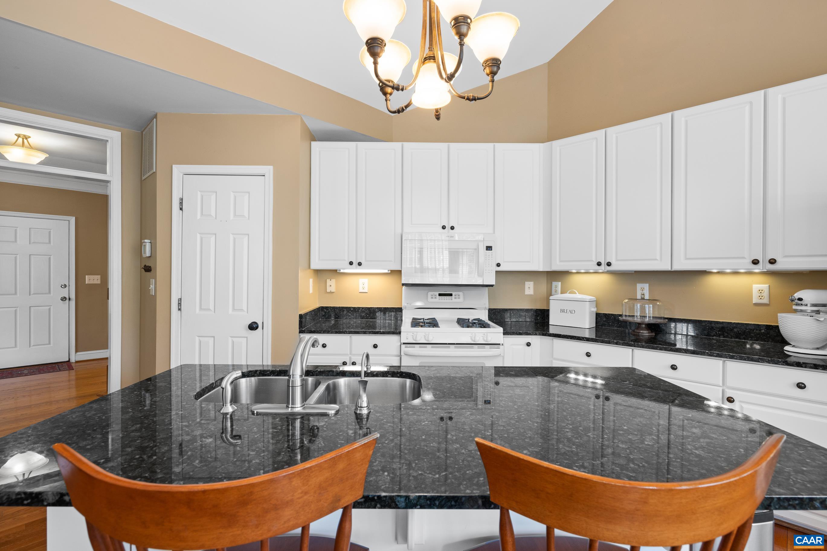 980 CHARTER OAKS DR, CHARLOTTESVILLE, Virginia 22901, 5 Bedrooms Bedrooms, ,4 BathroomsBathrooms,Residential,980 CHARTER OAKS DR,663861 MLS # 663861
