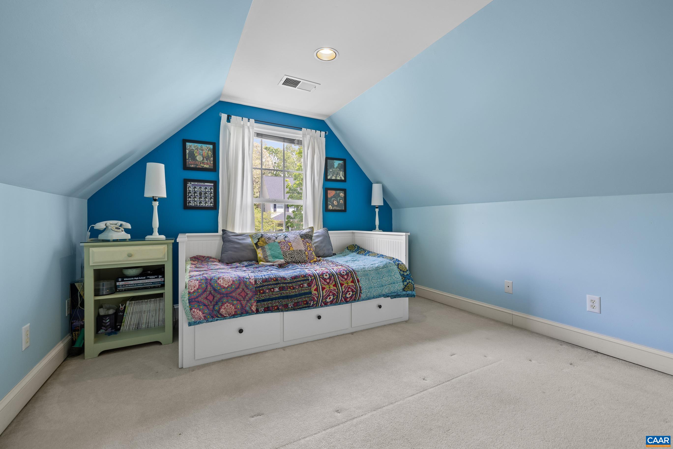 980 CHARTER OAKS DR, CHARLOTTESVILLE, Virginia 22901, 5 Bedrooms Bedrooms, ,4 BathroomsBathrooms,Residential,980 CHARTER OAKS DR,663861 MLS # 663861