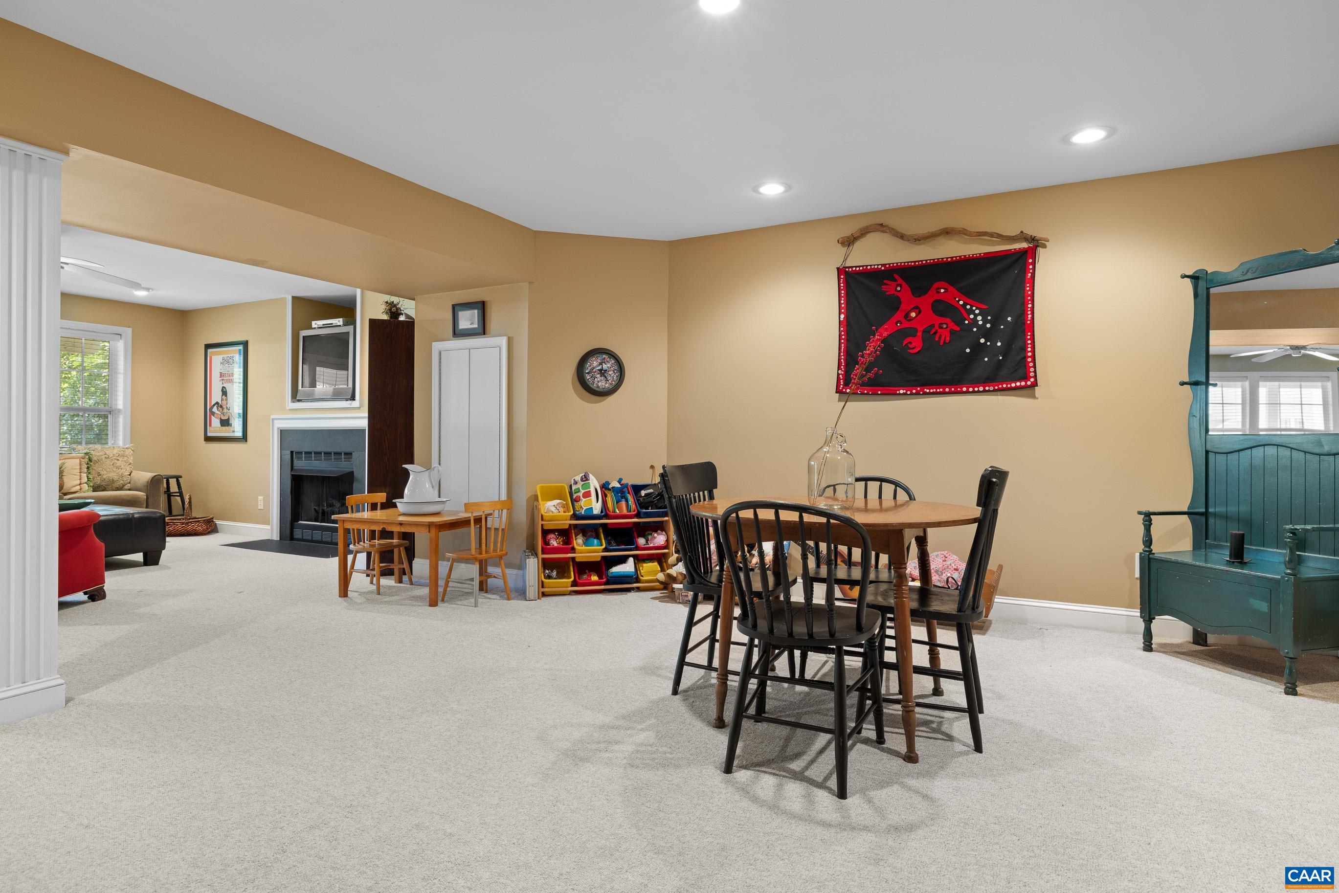980 CHARTER OAKS DR, CHARLOTTESVILLE, Virginia 22901, 5 Bedrooms Bedrooms, ,4 BathroomsBathrooms,Residential,980 CHARTER OAKS DR,663861 MLS # 663861