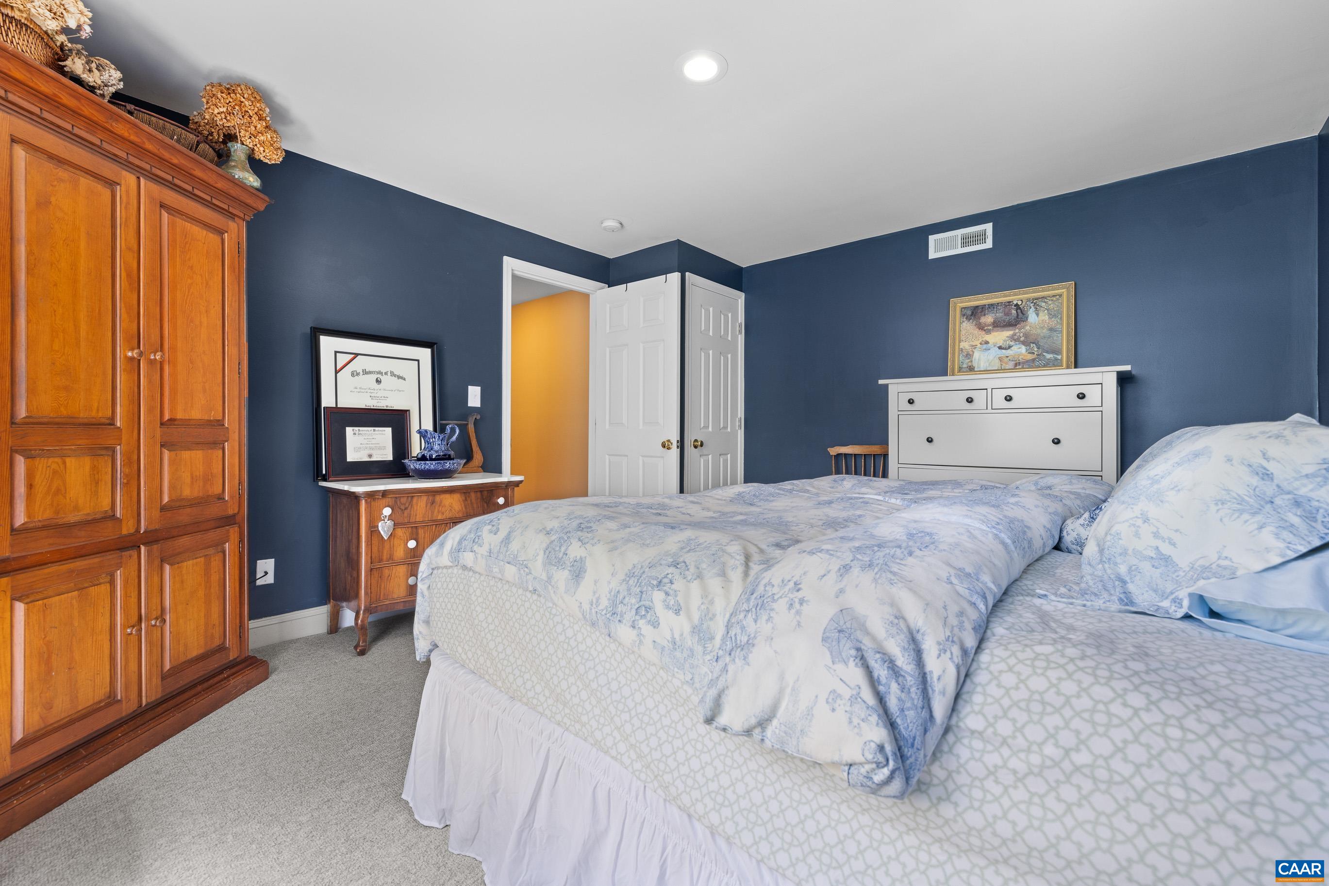 980 CHARTER OAKS DR, CHARLOTTESVILLE, Virginia 22901, 5 Bedrooms Bedrooms, ,4 BathroomsBathrooms,Residential,980 CHARTER OAKS DR,663861 MLS # 663861