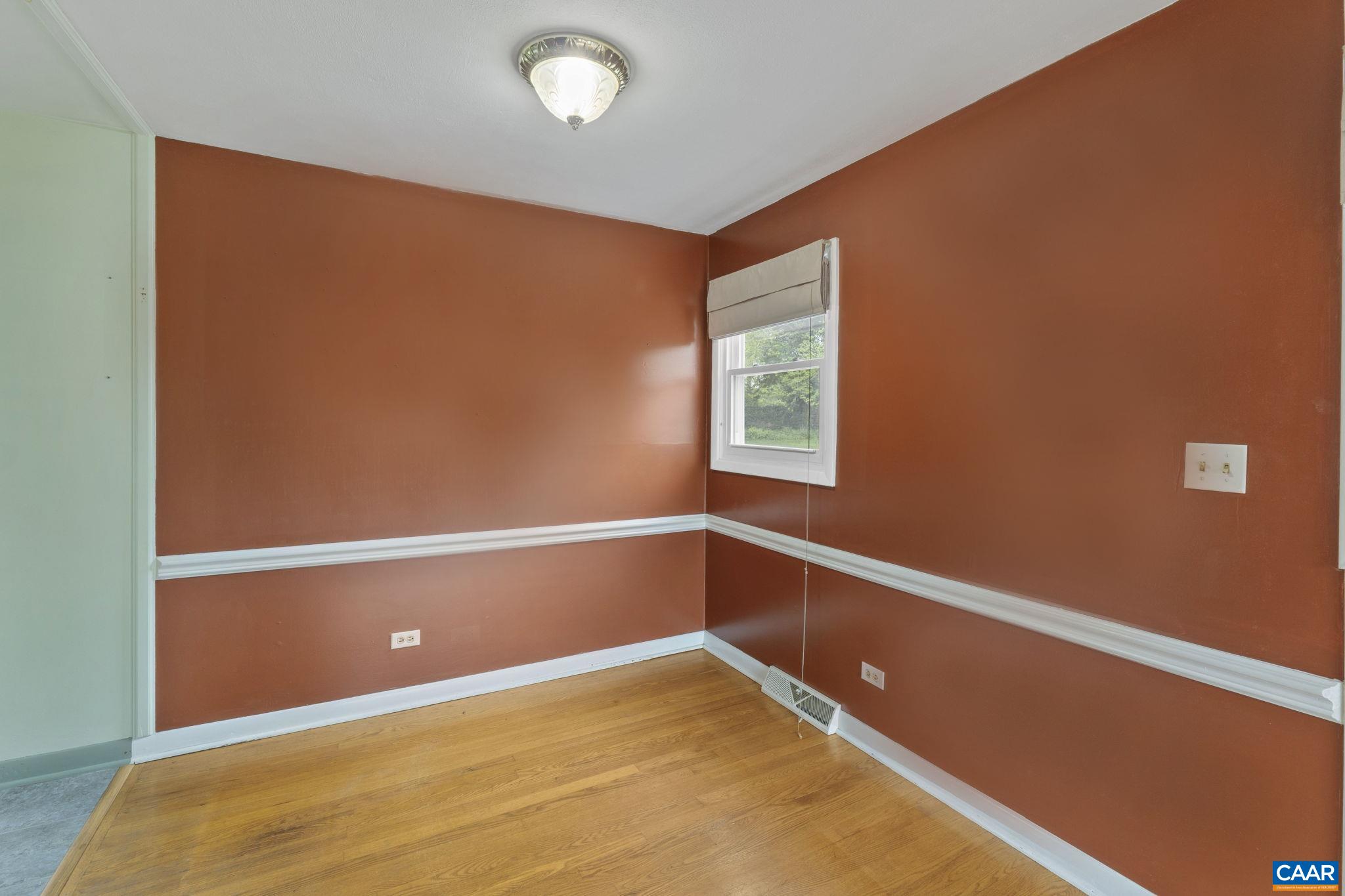 411 FAIRWAY AVE, CHARLOTTESVILLE, Virginia 22902, 3 Bedrooms Bedrooms, ,1 BathroomBathrooms,Residential,411 FAIRWAY AVE,663941 MLS # 663941