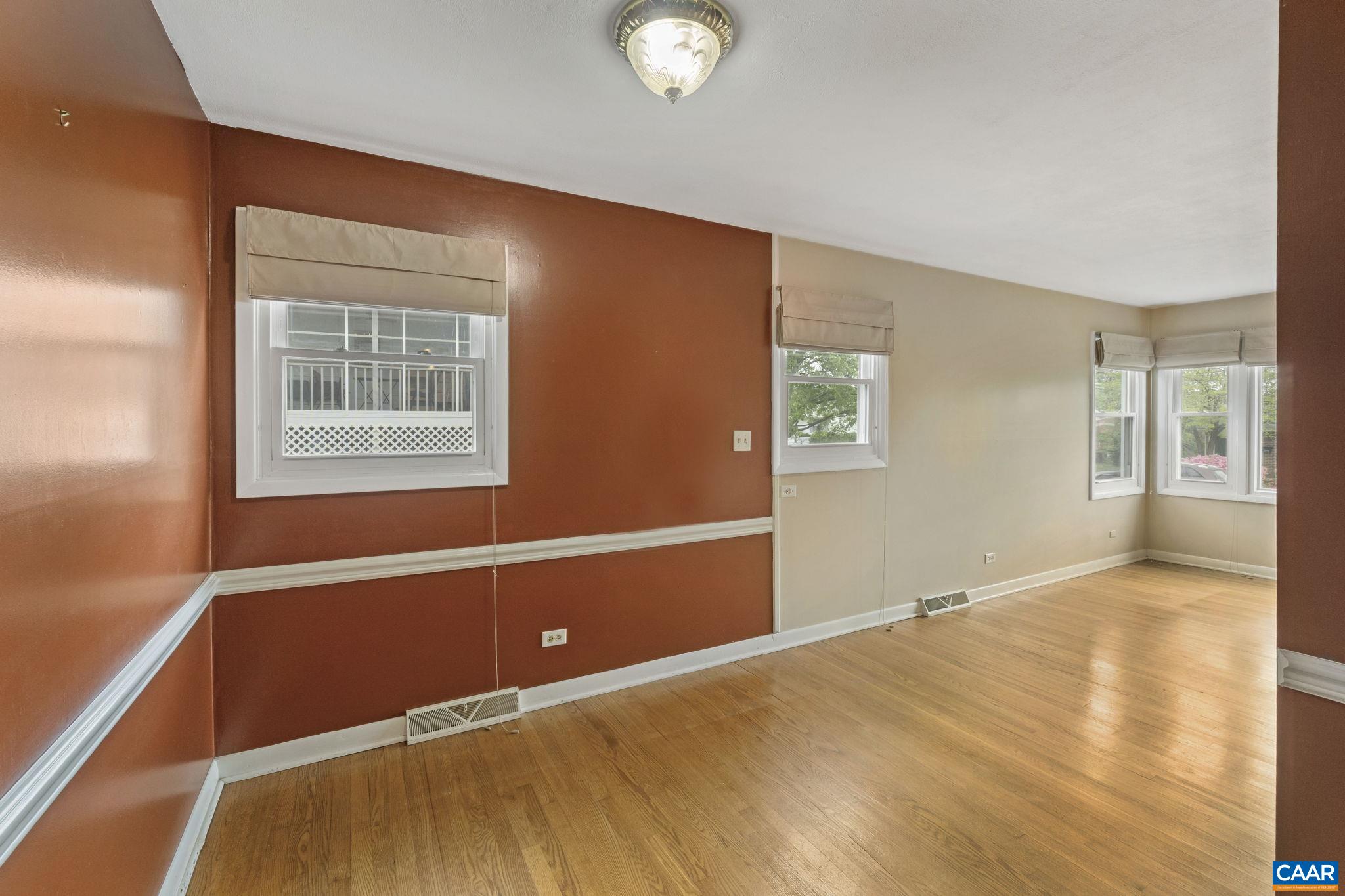 411 FAIRWAY AVE, CHARLOTTESVILLE, Virginia 22902, 3 Bedrooms Bedrooms, ,1 BathroomBathrooms,Residential,411 FAIRWAY AVE,663941 MLS # 663941