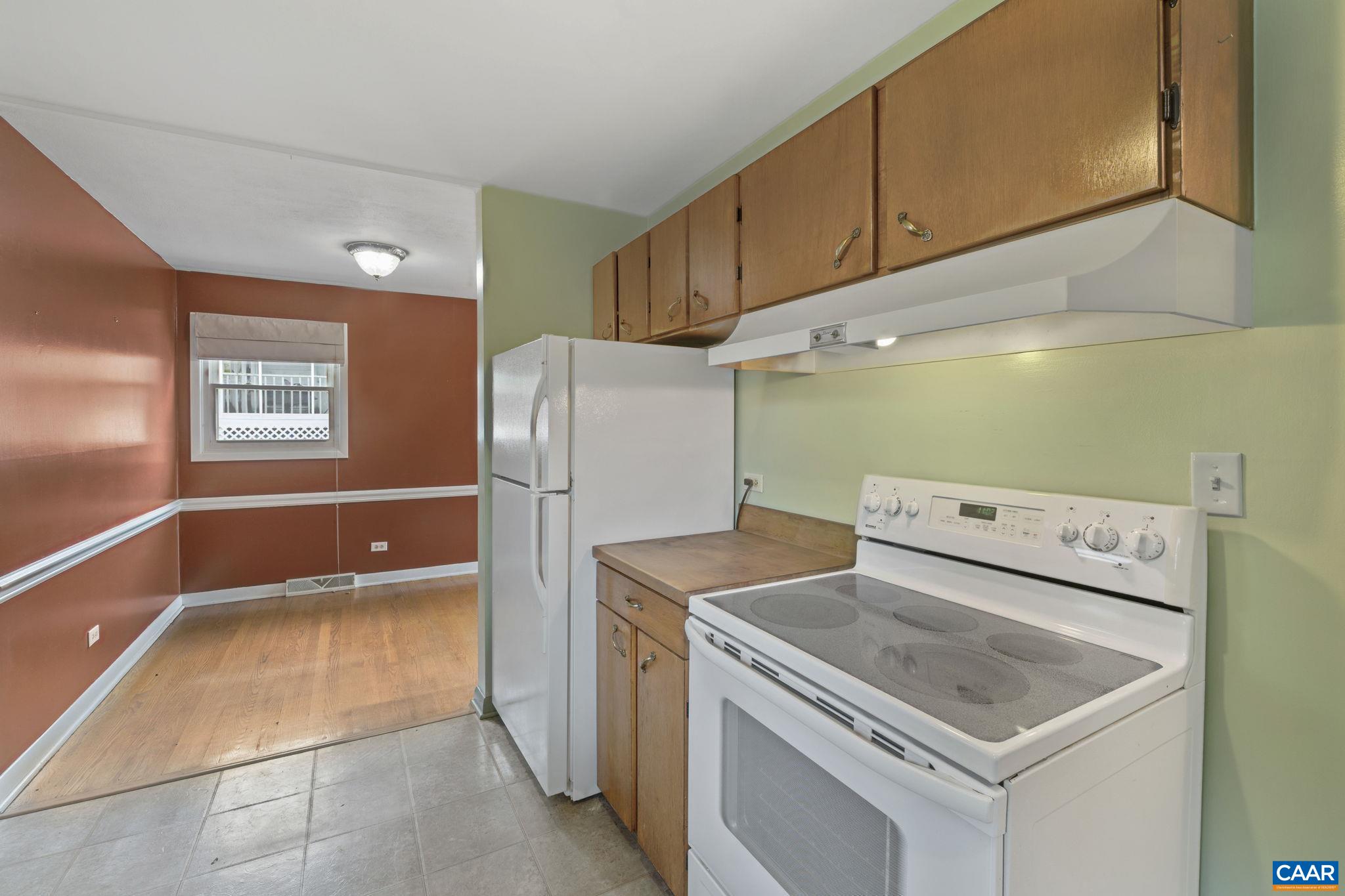 411 FAIRWAY AVE, CHARLOTTESVILLE, Virginia 22902, 3 Bedrooms Bedrooms, ,1 BathroomBathrooms,Residential,411 FAIRWAY AVE,663941 MLS # 663941