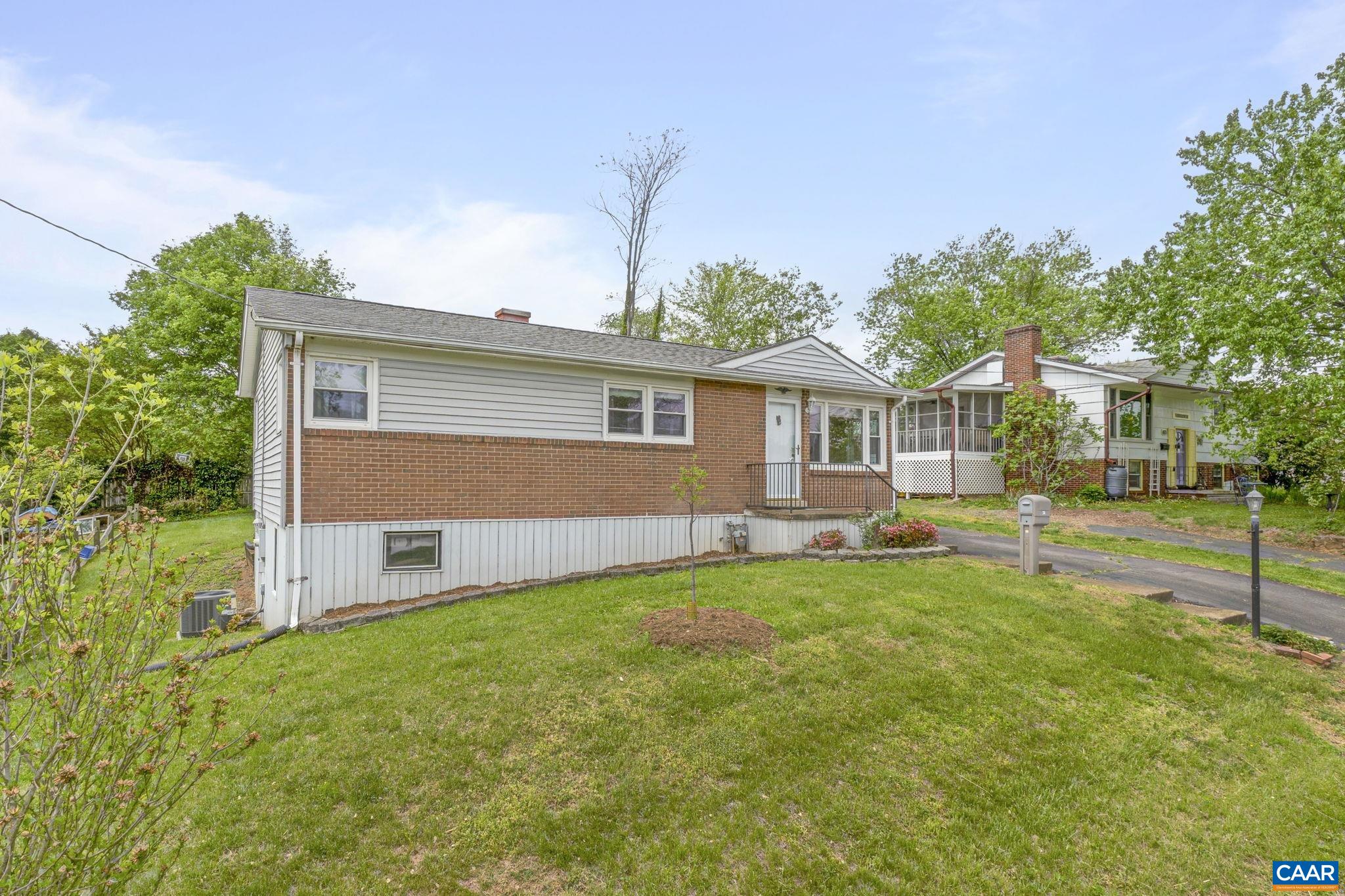 411 FAIRWAY AVE, CHARLOTTESVILLE, Virginia 22902, 3 Bedrooms Bedrooms, ,1 BathroomBathrooms,Residential,411 FAIRWAY AVE,663941 MLS # 663941
