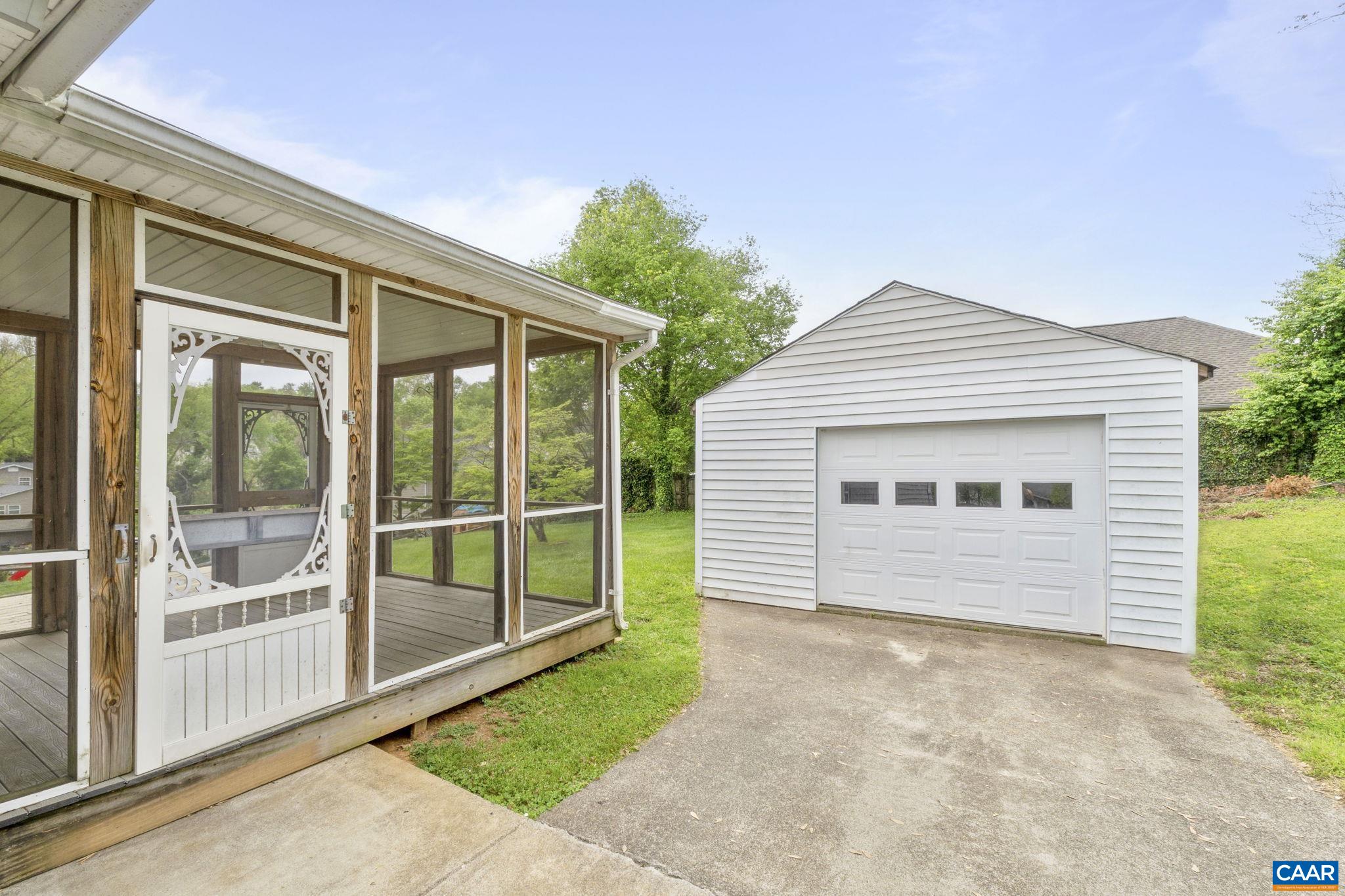 411 FAIRWAY AVE, CHARLOTTESVILLE, Virginia 22902, 3 Bedrooms Bedrooms, ,1 BathroomBathrooms,Residential,411 FAIRWAY AVE,663941 MLS # 663941