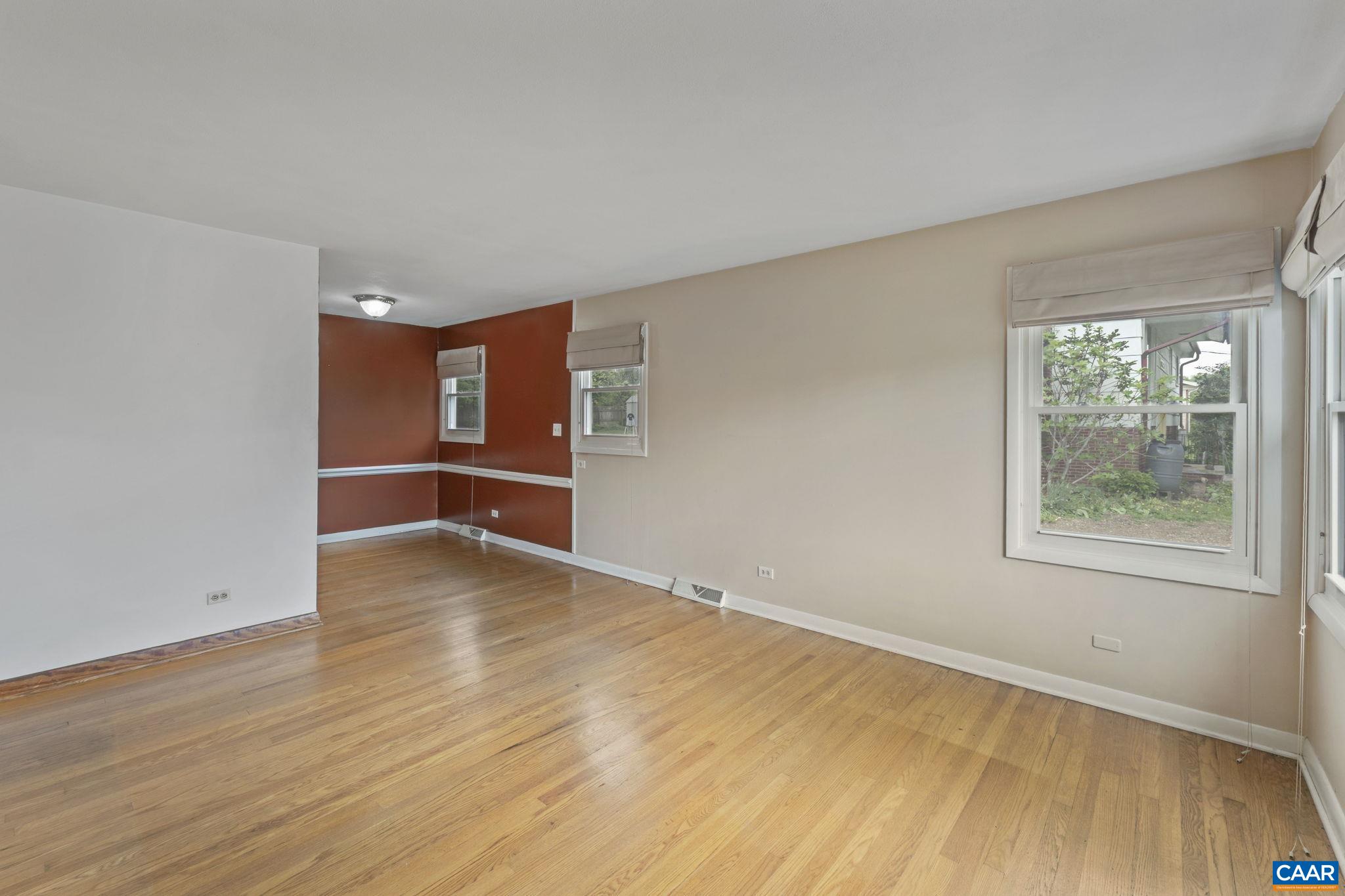 411 FAIRWAY AVE, CHARLOTTESVILLE, Virginia 22902, 3 Bedrooms Bedrooms, ,1 BathroomBathrooms,Residential,411 FAIRWAY AVE,663941 MLS # 663941