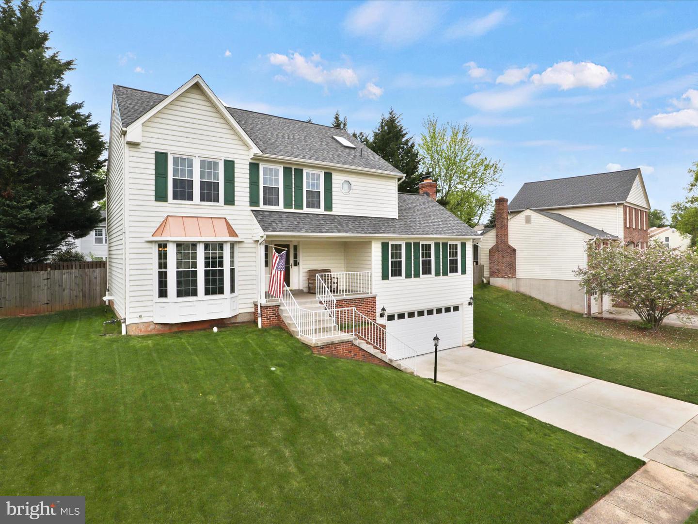 214 PRIMAVERA CIR, STERLING, Virginia 20165, 4 Bedrooms Bedrooms, ,3 BathroomsBathrooms,Residential,For sale,214 PRIMAVERA CIR,VALO2094986 MLS # VALO2094986